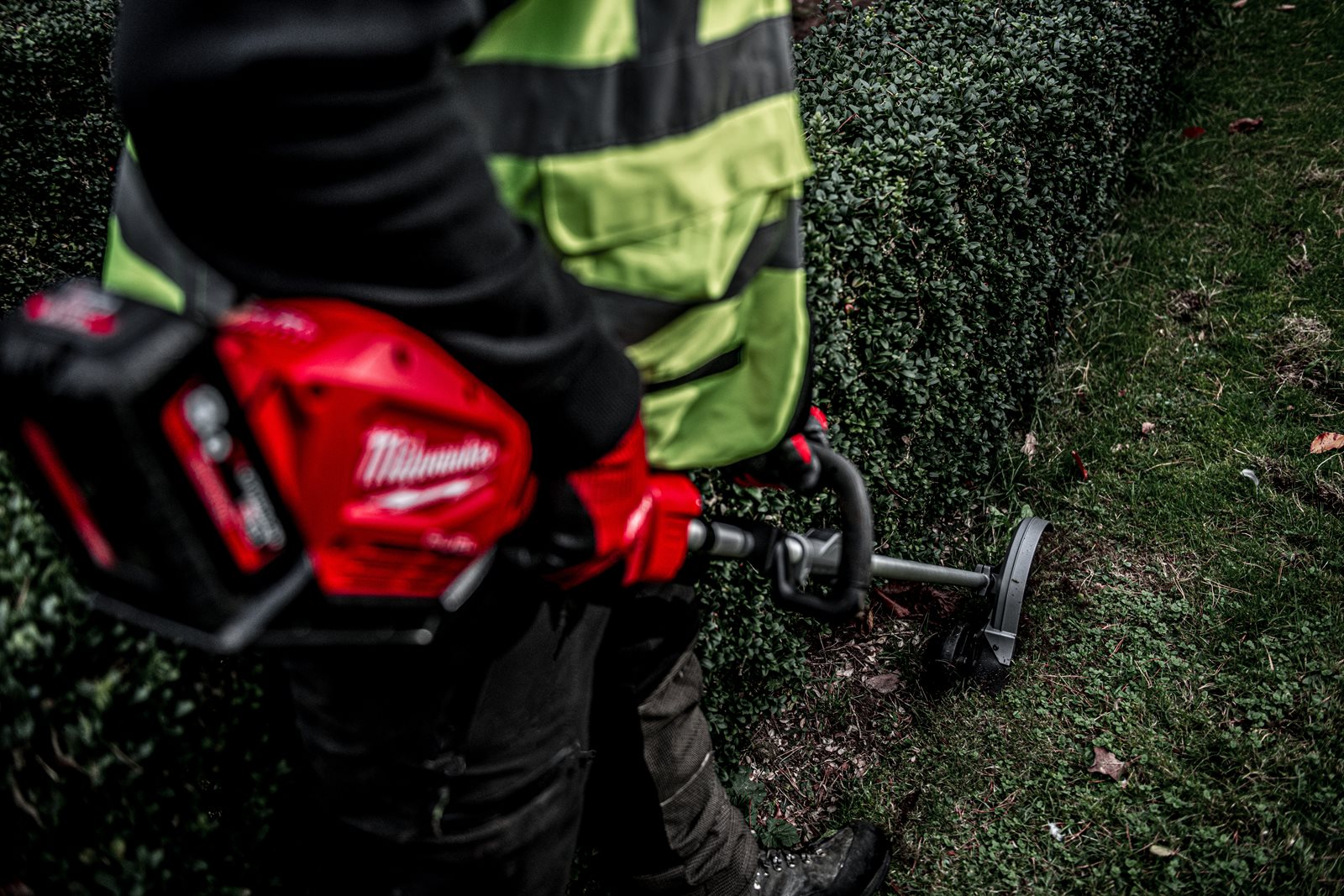 Atașament întreținere margini QUIK-LOK Milwaukee M18 FOPH-EA - in utilizare 5