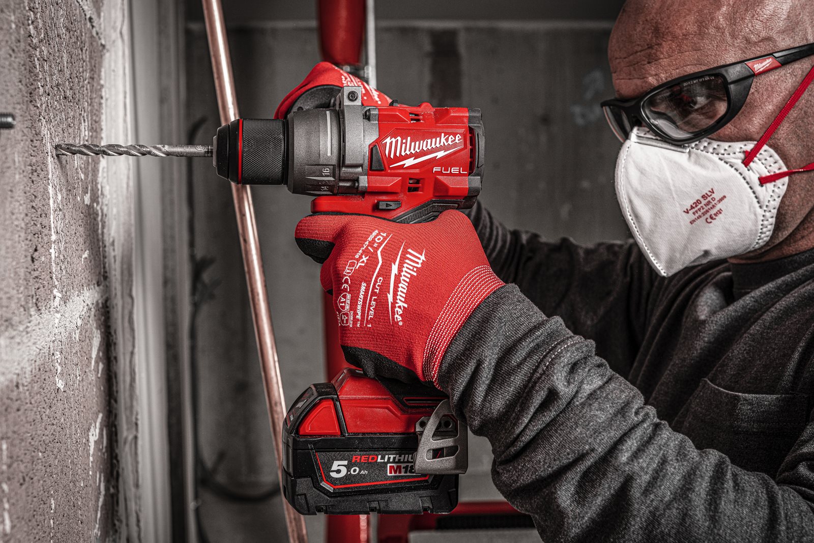 Mașină de găurit cu percuție M18 FUEL Milwaukee M18 FPD3-0X - in utilizare 10