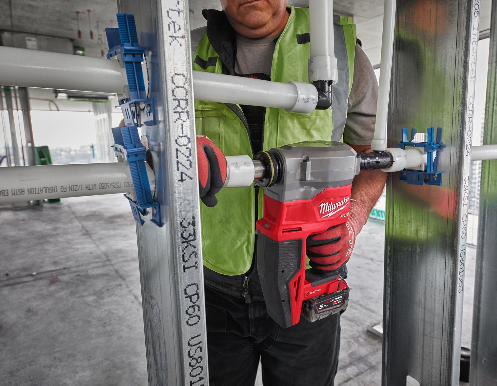 Dispozitiv expandare M18 FUELUPONOR Q&E Milwaukee M18 FPXP-0C - in utilizare 5