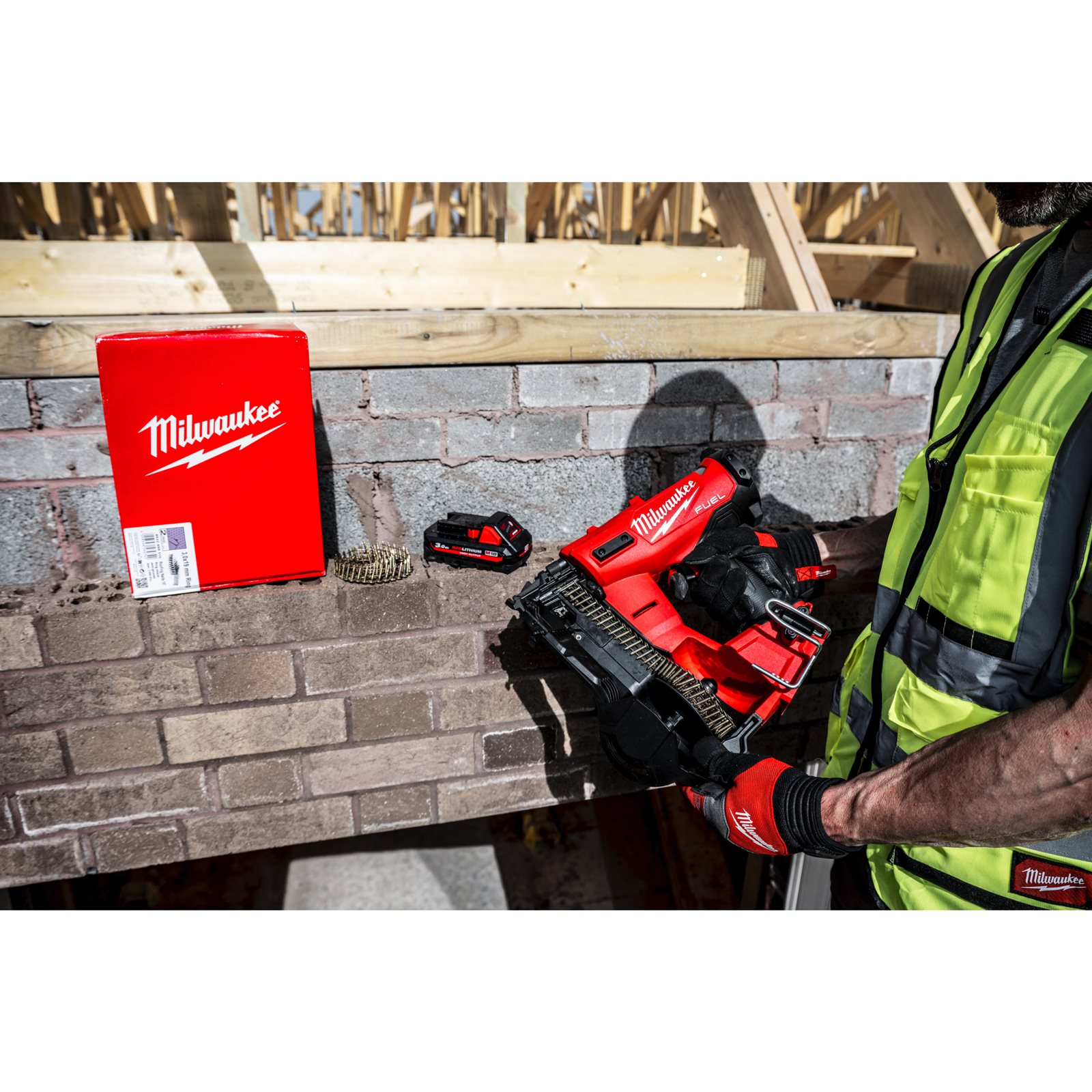 Pistol M18 FUEL de bătut cuie în role Milwaukee M18 FRCN45-0X - detaliu 2