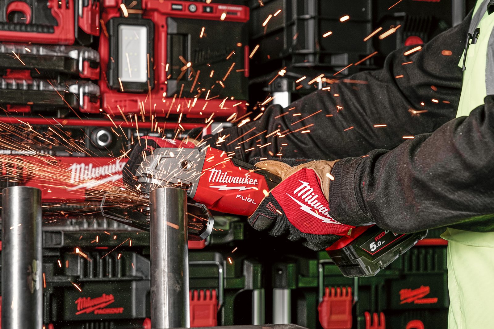 Set scule M18 FUEL Milwaukee M18 FPP6G3-502B - in utilizare 5