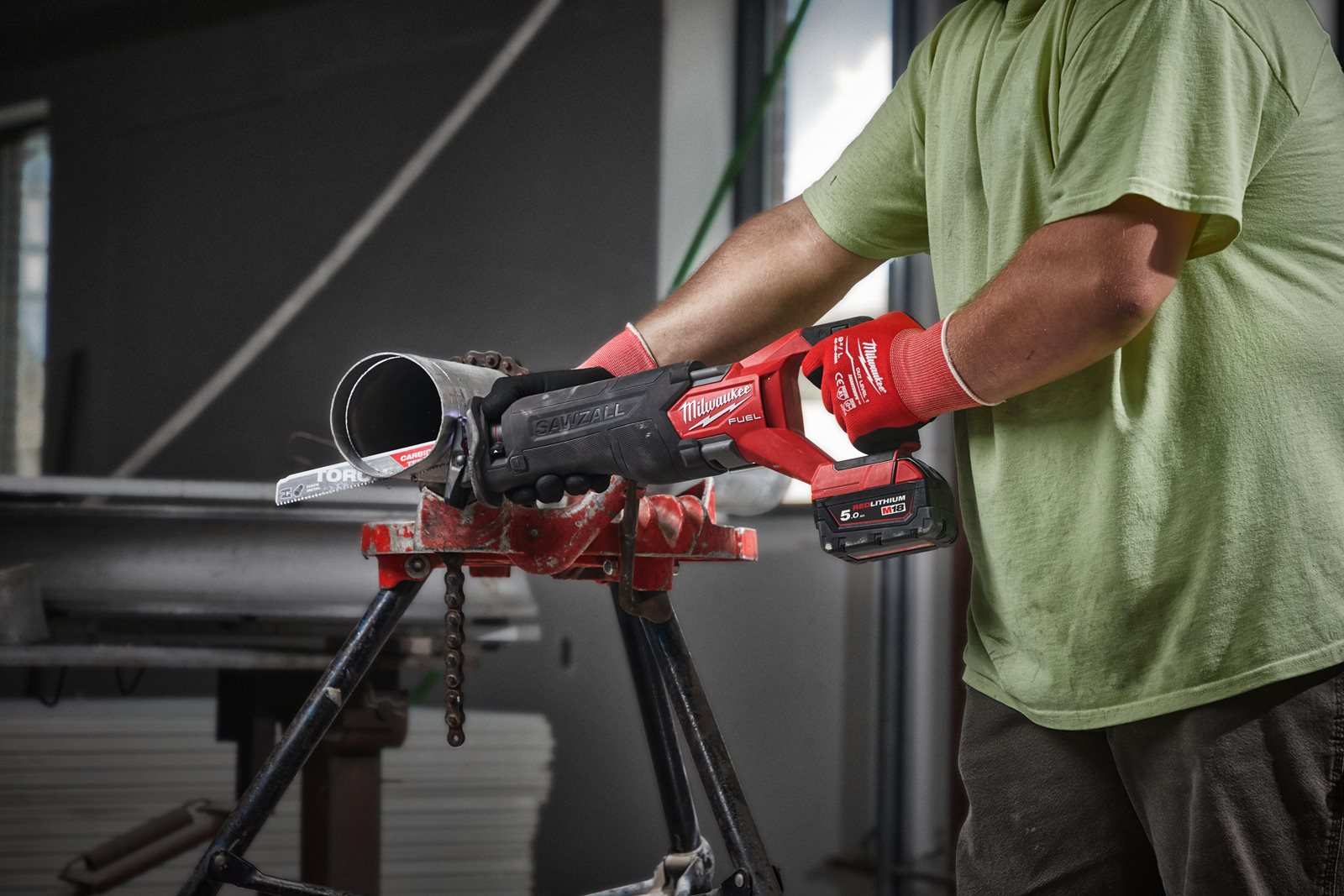 Fierăstrău sabie M18 FUEL SAWZALL Milwaukee M18 FSZ-502X - in utilizare 5