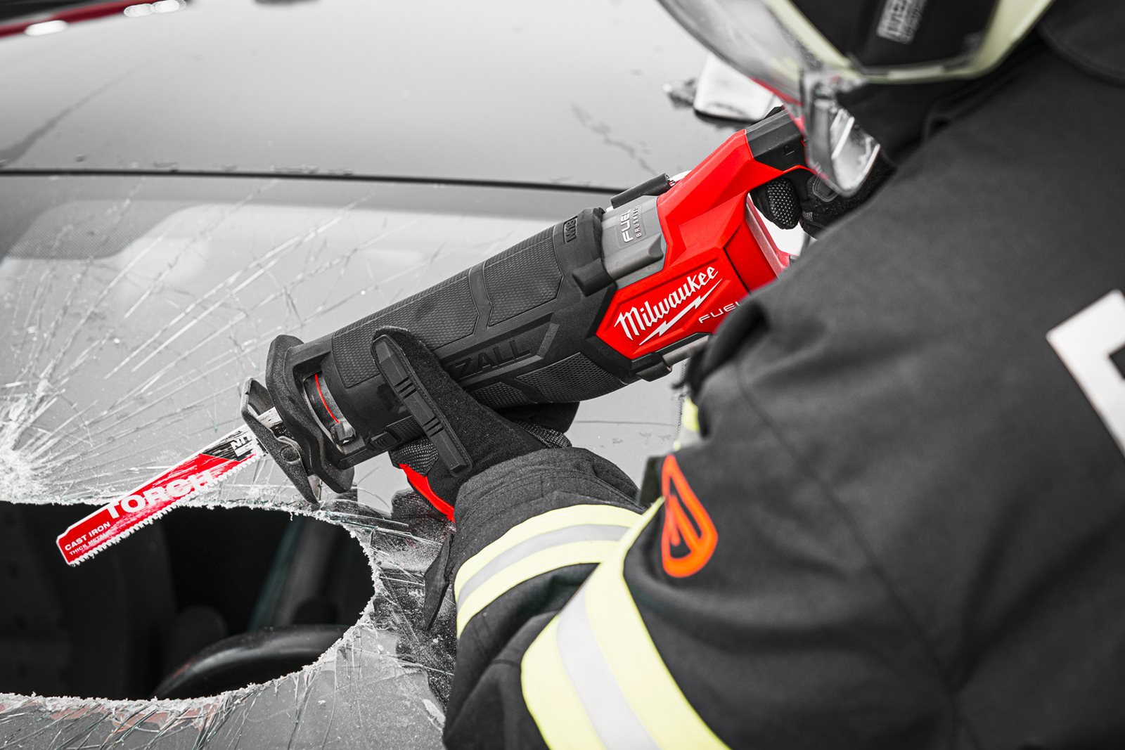 Fierăstrău sabie M18 FUEL SAWZALL Milwaukee M18 FSZ-502X - in utilizare 8