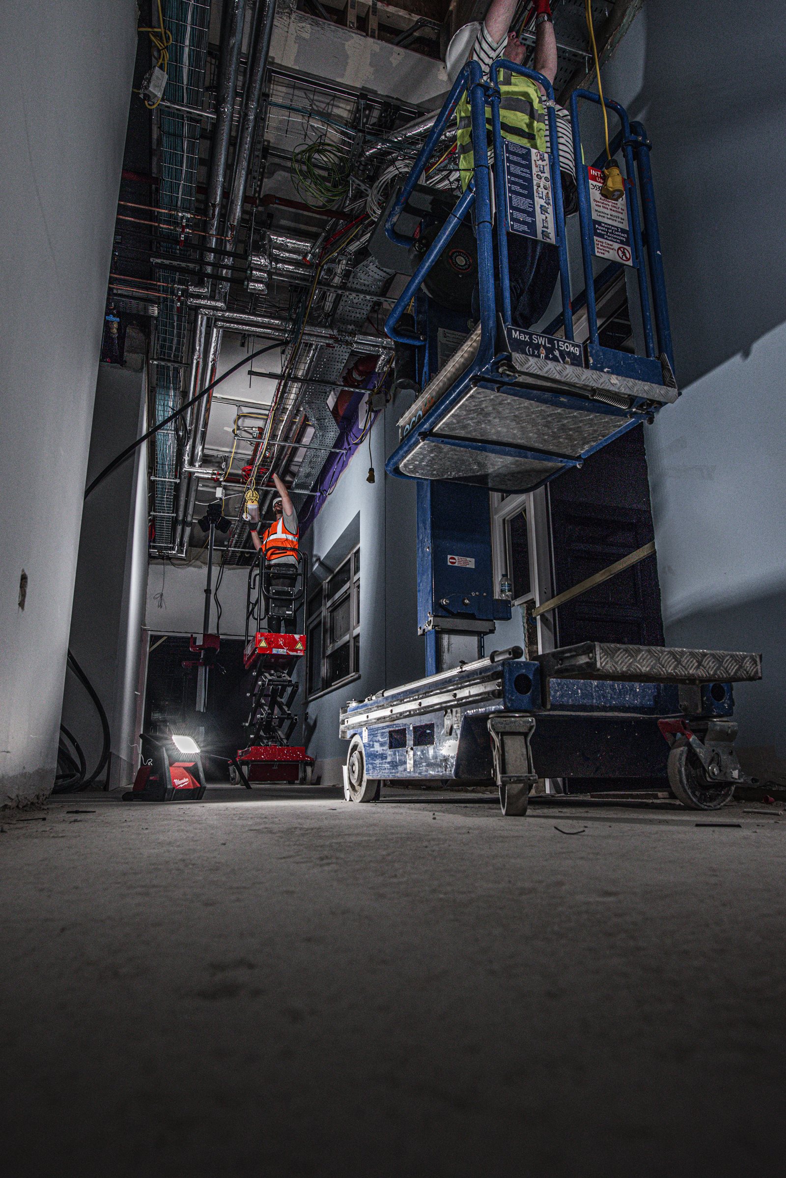 Proiector led de înaltă performanță M18 Milwaukee M18 HOAL-0 - in utilizare 8