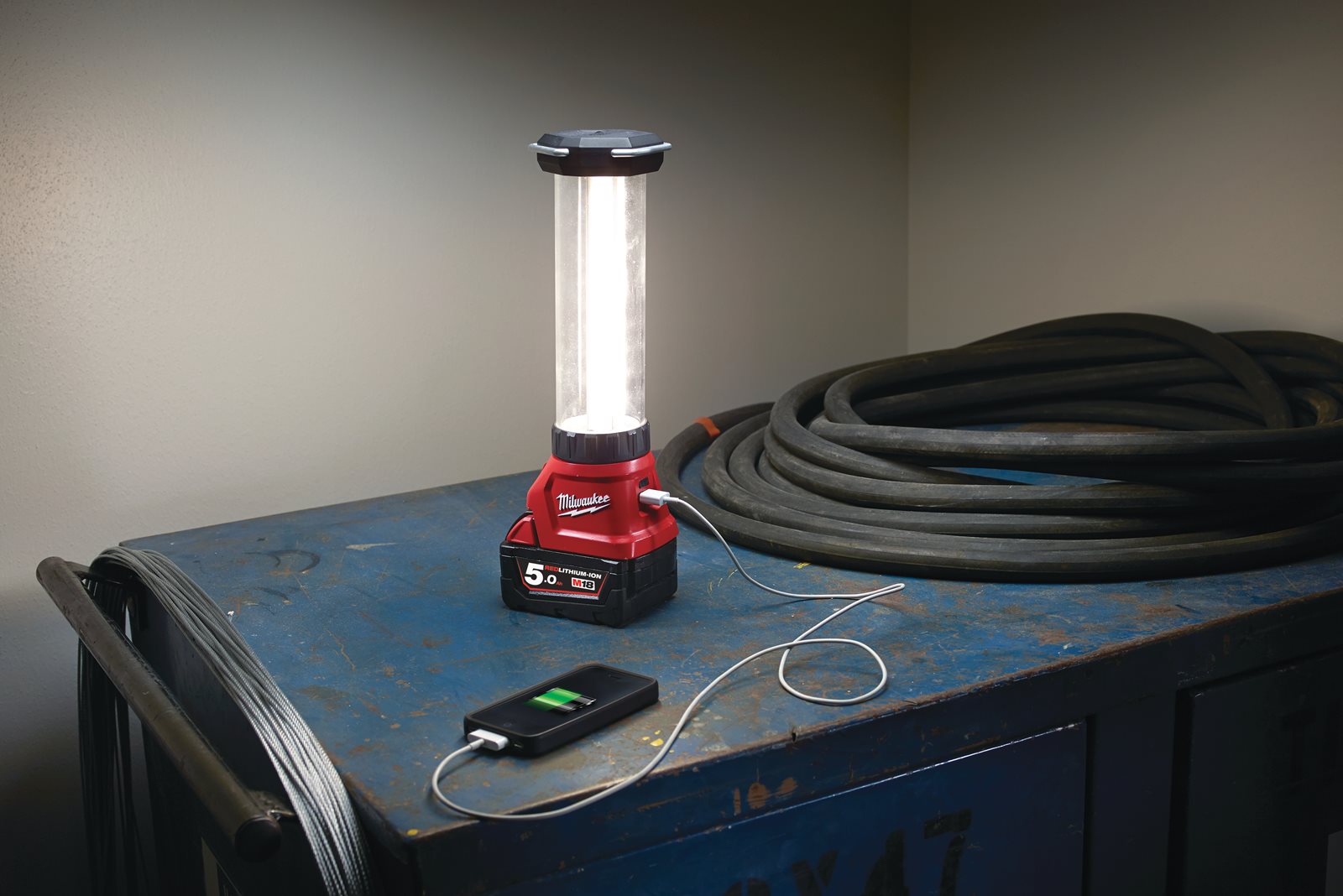 Lampă LED M18 Milwaukee M18 LL-0 - in utilizare 1