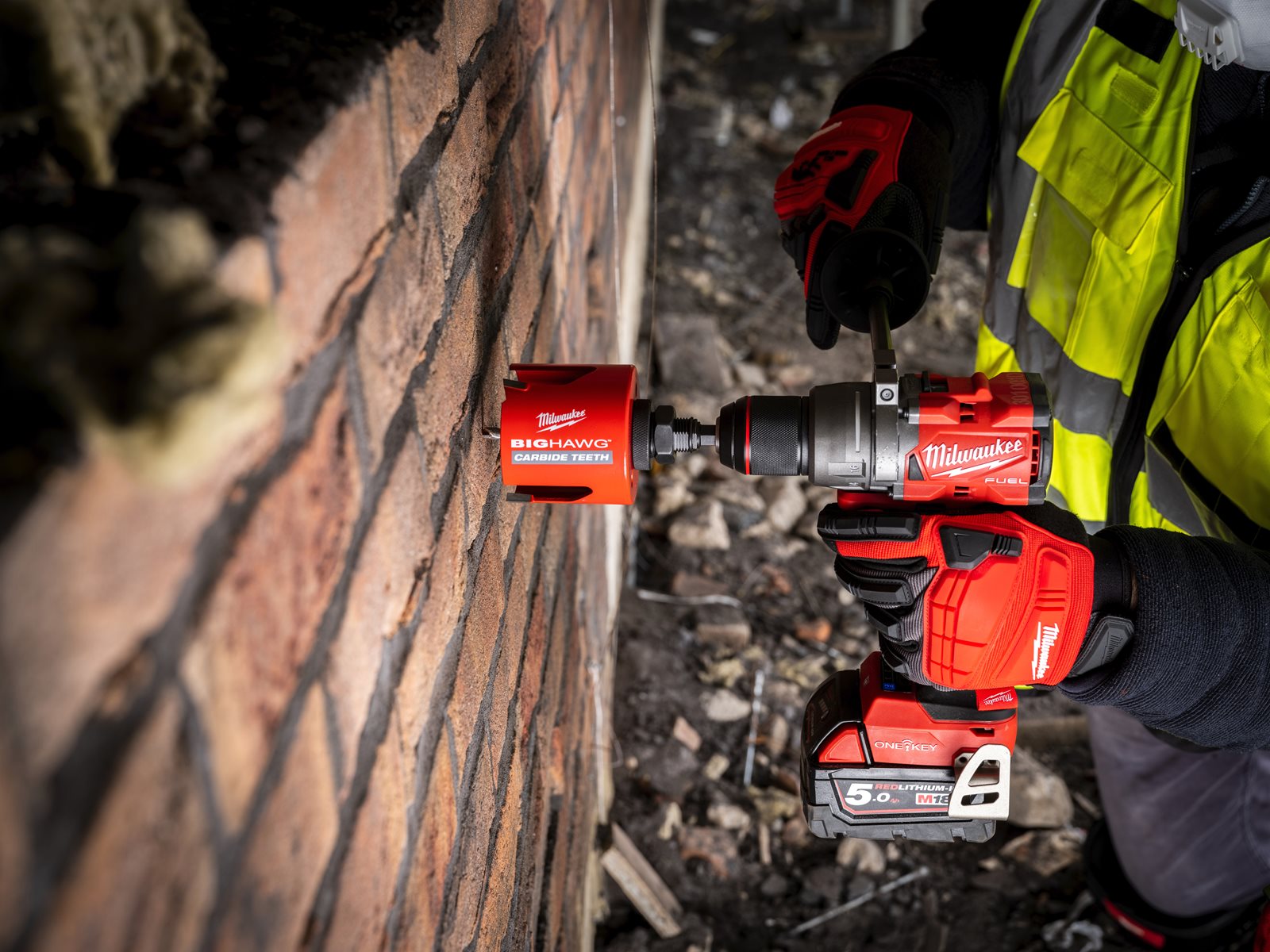 Mașină de găurit cu percuție ONE-KEY M18 FUEL Milwaukee M18 ONEPD3-0X - in utilizare 6