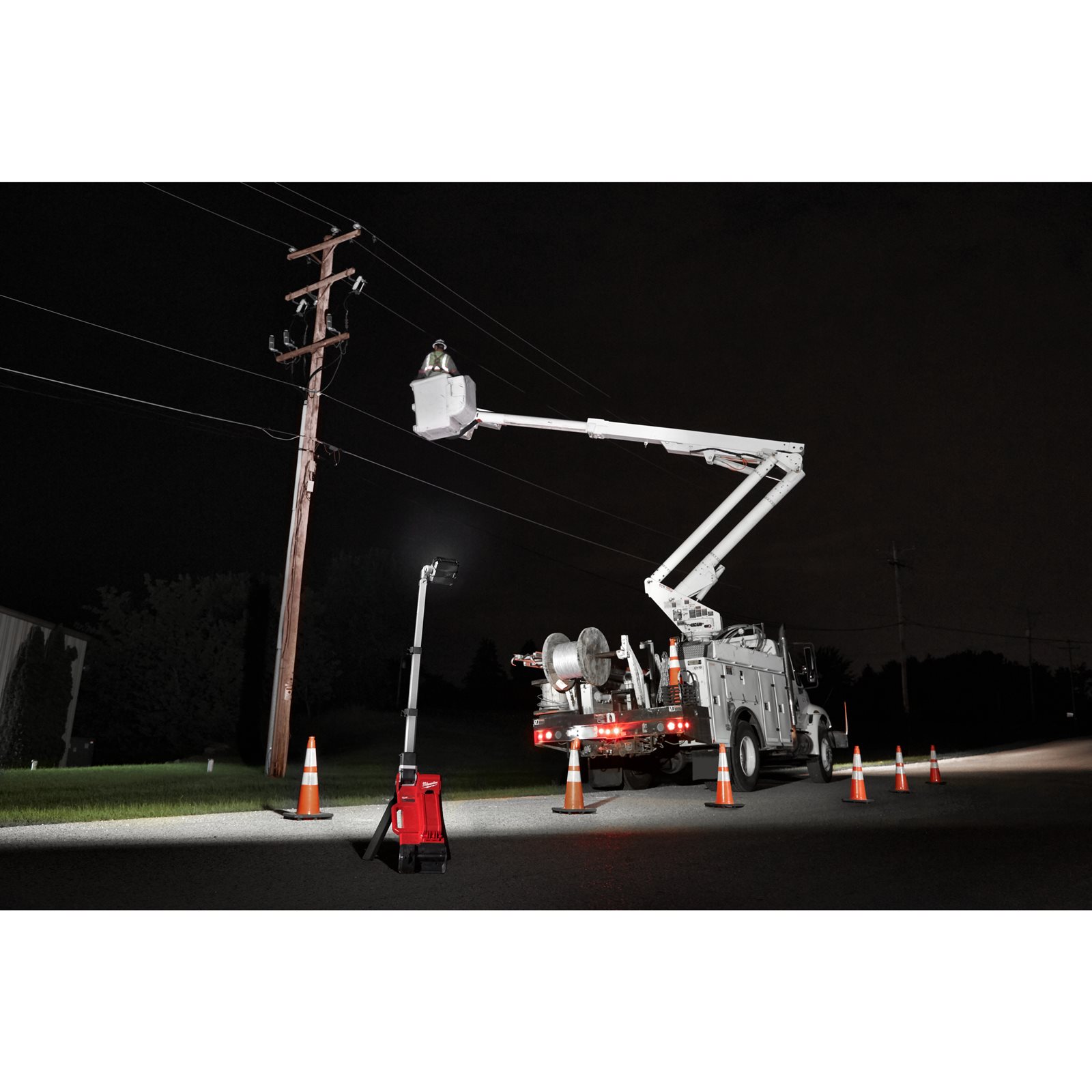 Turn de iluminat LED M18 ONE-KEY Milwaukee M18 ONERSAL-0 - detaliu 3