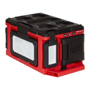 Proiector cu încărcător M18 PACKOUT Milwaukee M18 POALC-0