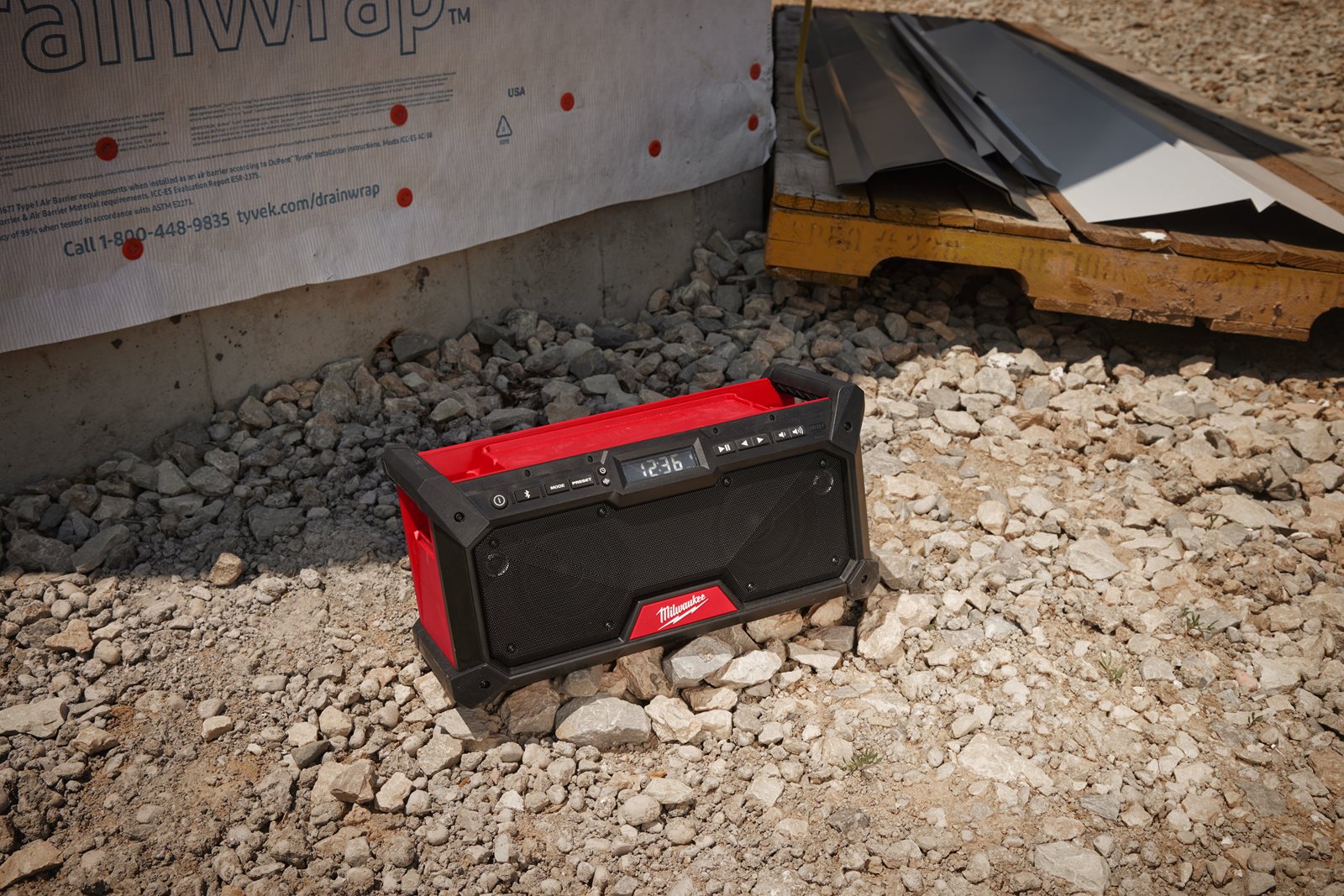 Radio DAB+ M18 Milwaukee M18 RADDAB+G2-0 - in utilizare 5