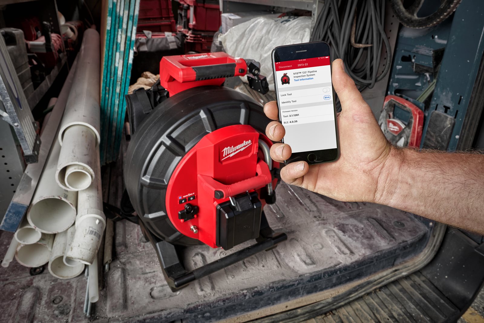 Cameră de inspecție canalizare M18 36 m, cap de cameră HDR de 25 mm Milwaukee M18 SIC36 HDR-0 - in utilizare 7