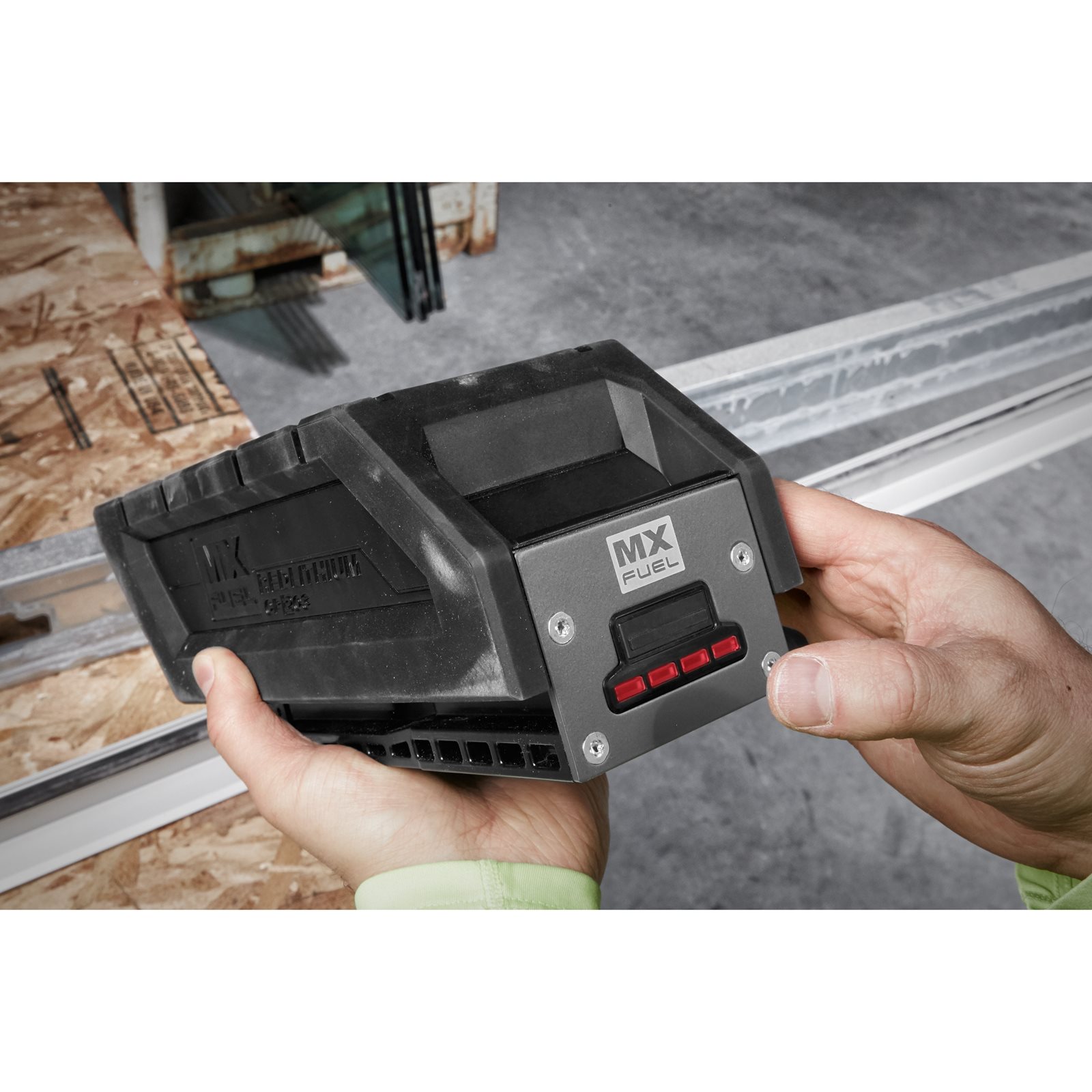 Acumulator 3.0 Ah MX FUEL REDLITHIUM Milwaukee MXF CP203 - detaliu 2