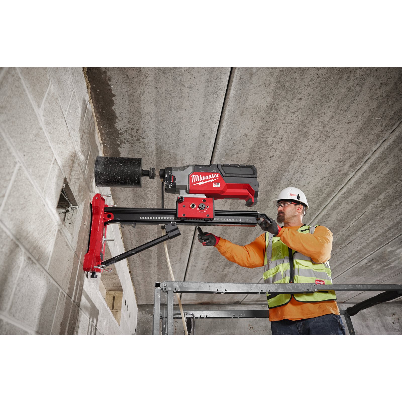 Mașină de găurit cu carotă diamantată 350 mm MX FUEL Milwaukee MXF DCD350 KIT-0 - detaliu 2