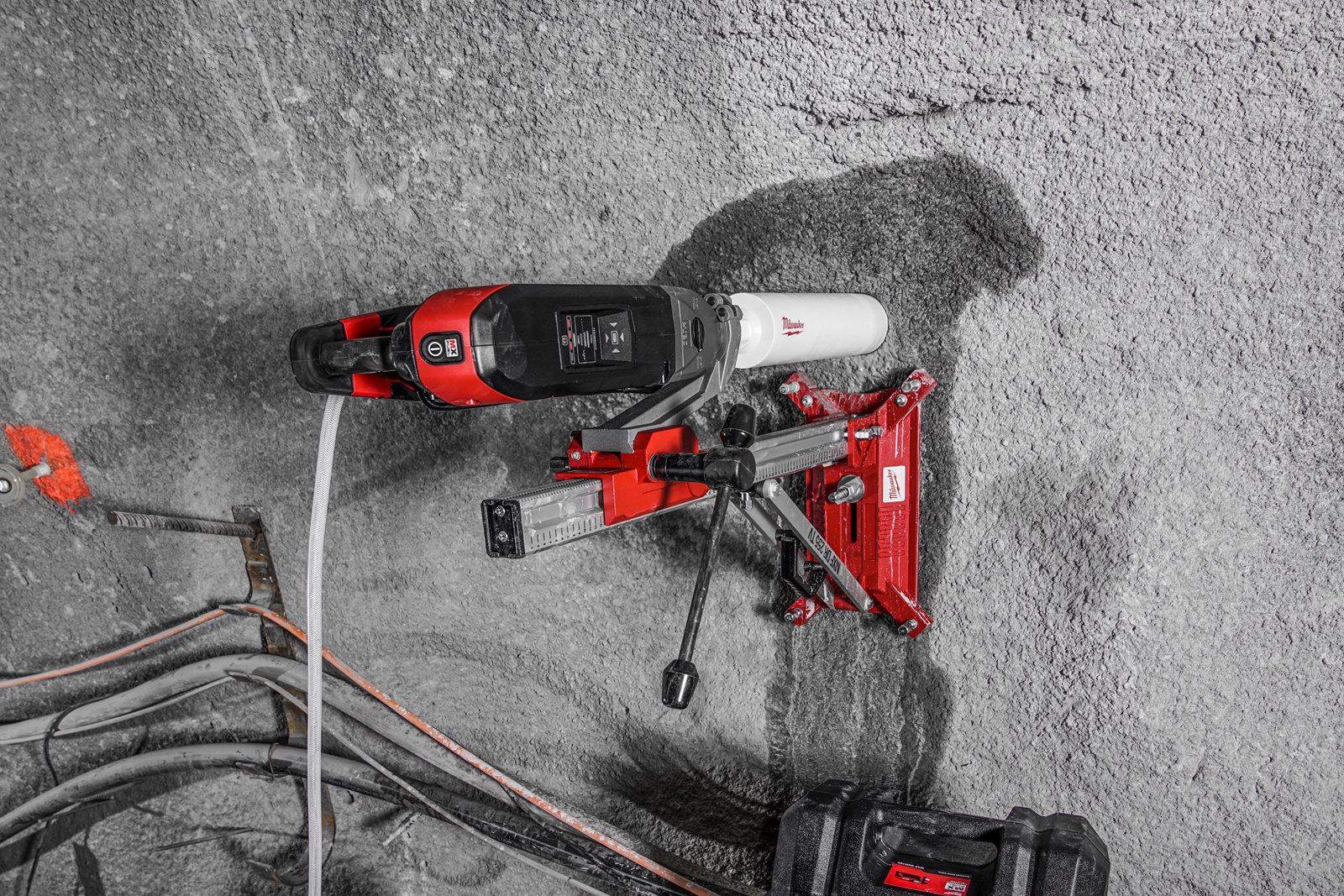 Suport premium pentru mașina de găurit cu carotă diamantată MX FUEL MXF DCD150 Milwaukee MXF DR255TV - in utilizare 2
