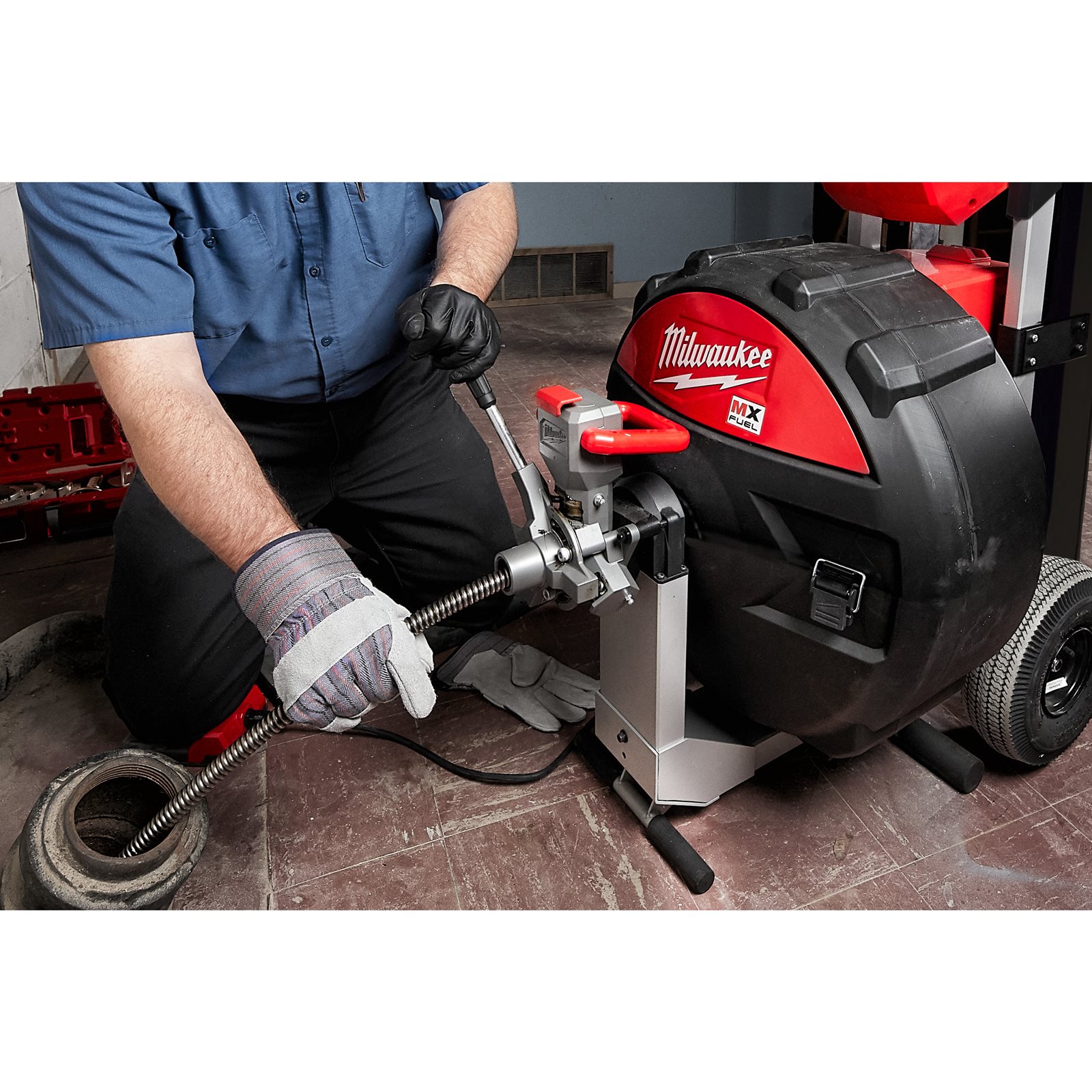 Mașină industrială de desfundat țevi cu funcție POWERTREDZ MX FUEL Milwaukee MXF LSDP-301 - detaliu 2