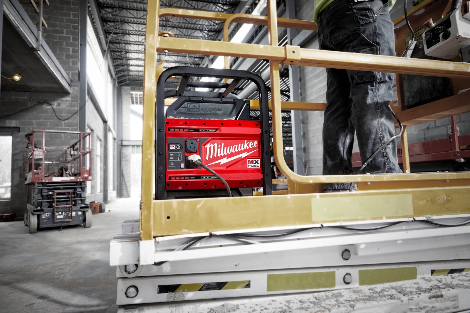 Invertor MX FUEL Milwaukee MXF PS-602 - in utilizare 1
