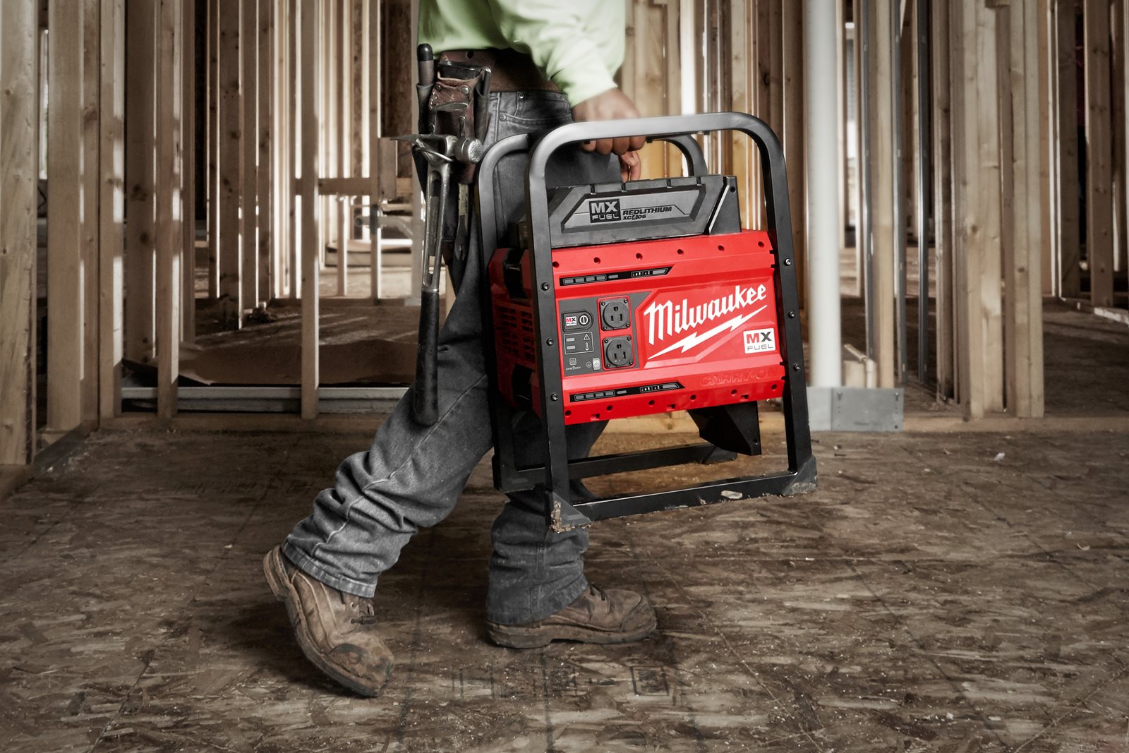 Invertor MX FUEL Milwaukee MXF PS-602 - in utilizare 19