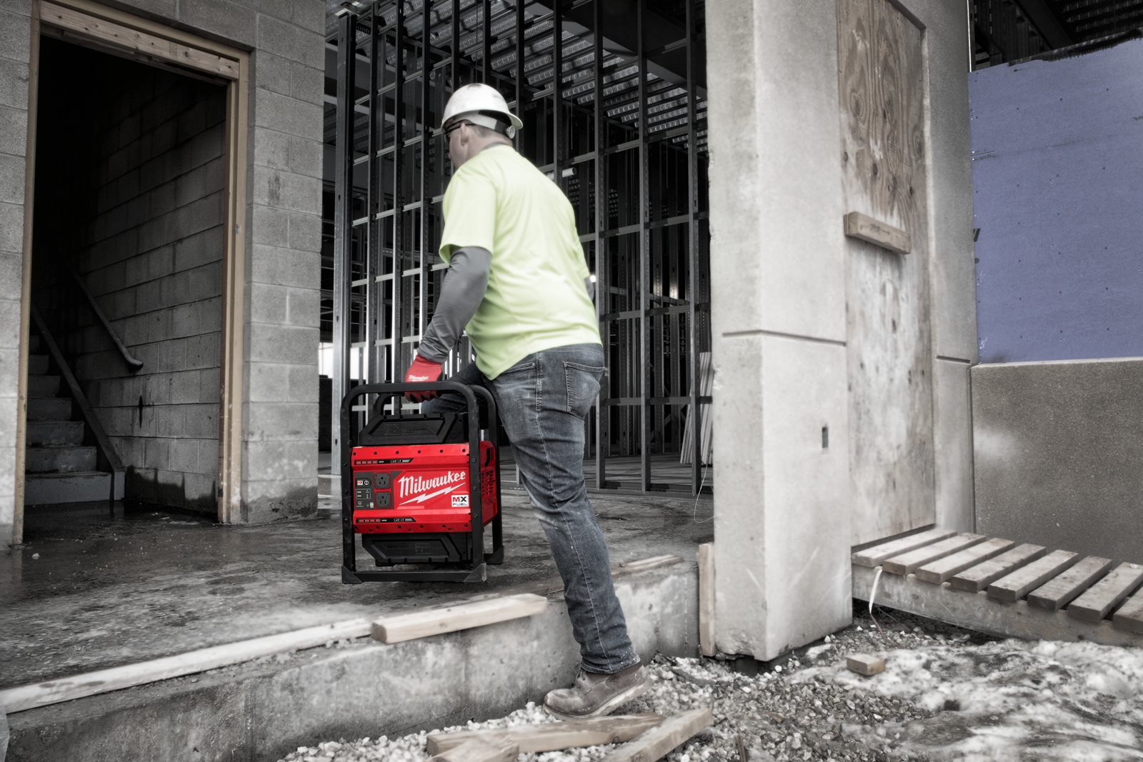Invertor MX FUEL Milwaukee MXF PS-602 - in utilizare 2