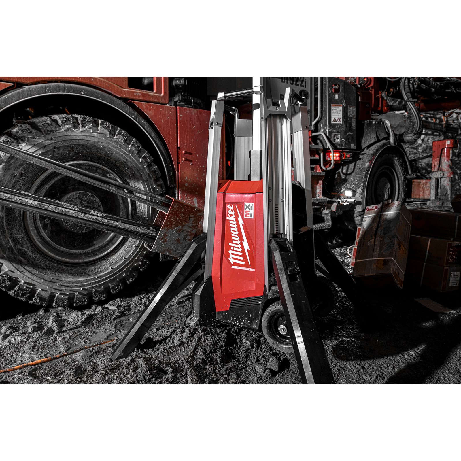 Turn mobil de iluminat MX FUEL Milwaukee MXF TL-601 - detaliu 10