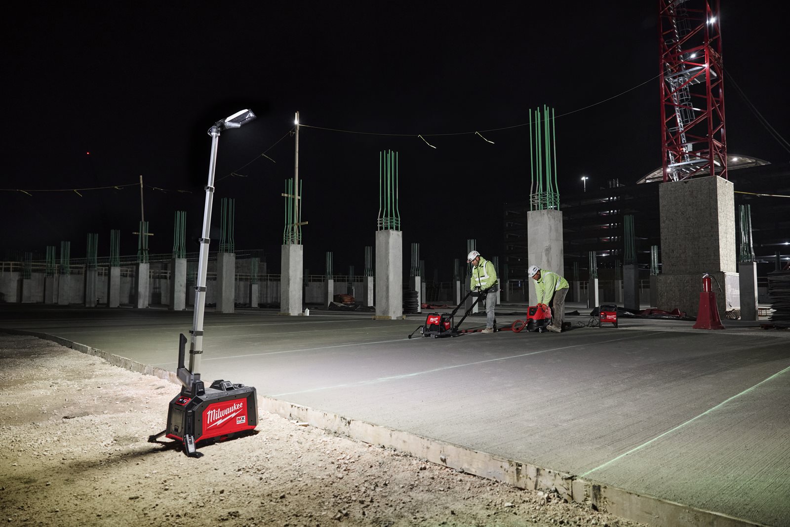 Turn compact de iluminat MX FUEL Milwaukee MXF TLIC-601 - in utilizare 1