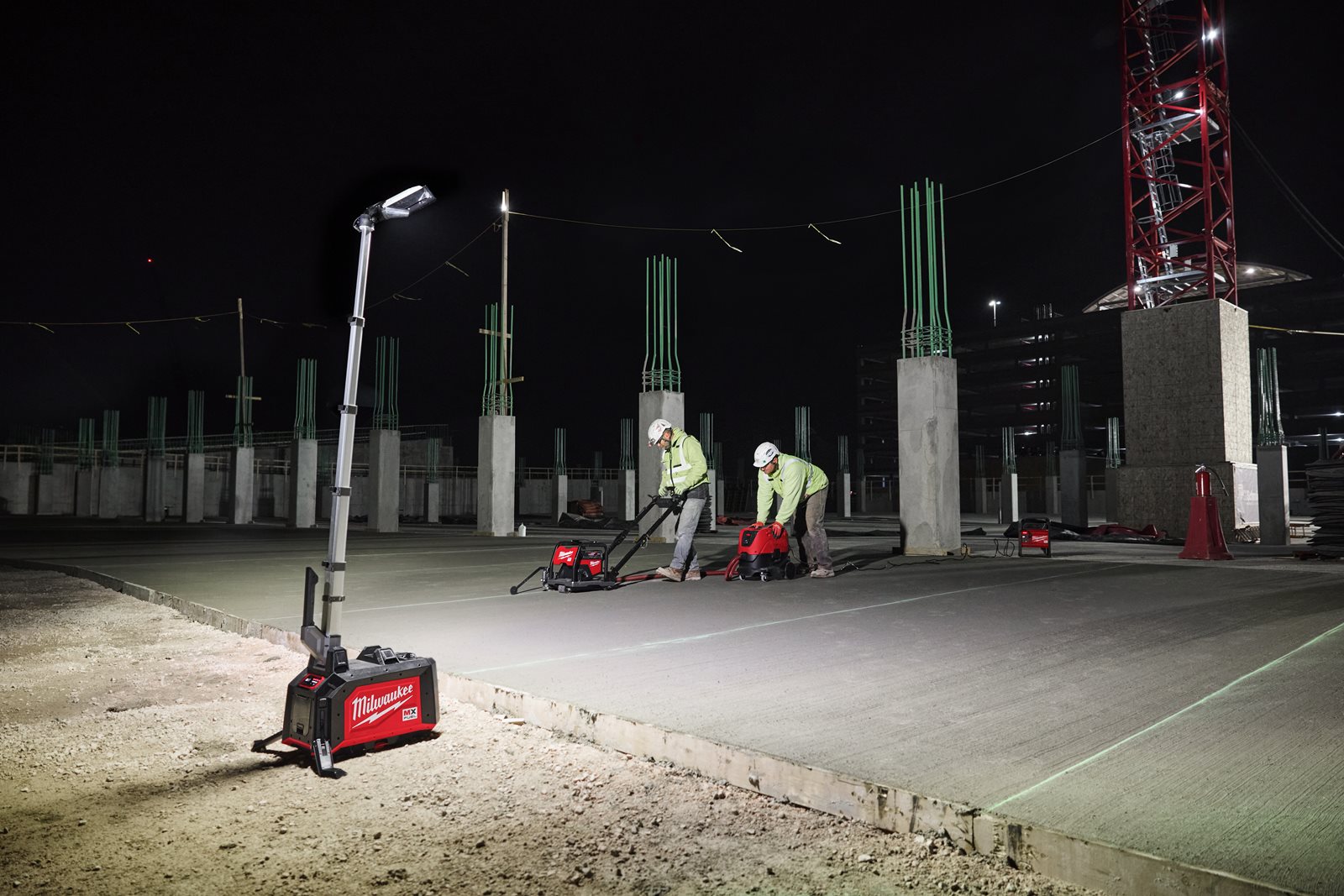 Turn compact de iluminat MX FUEL Milwaukee MXF TLIC-601 - in utilizare 2