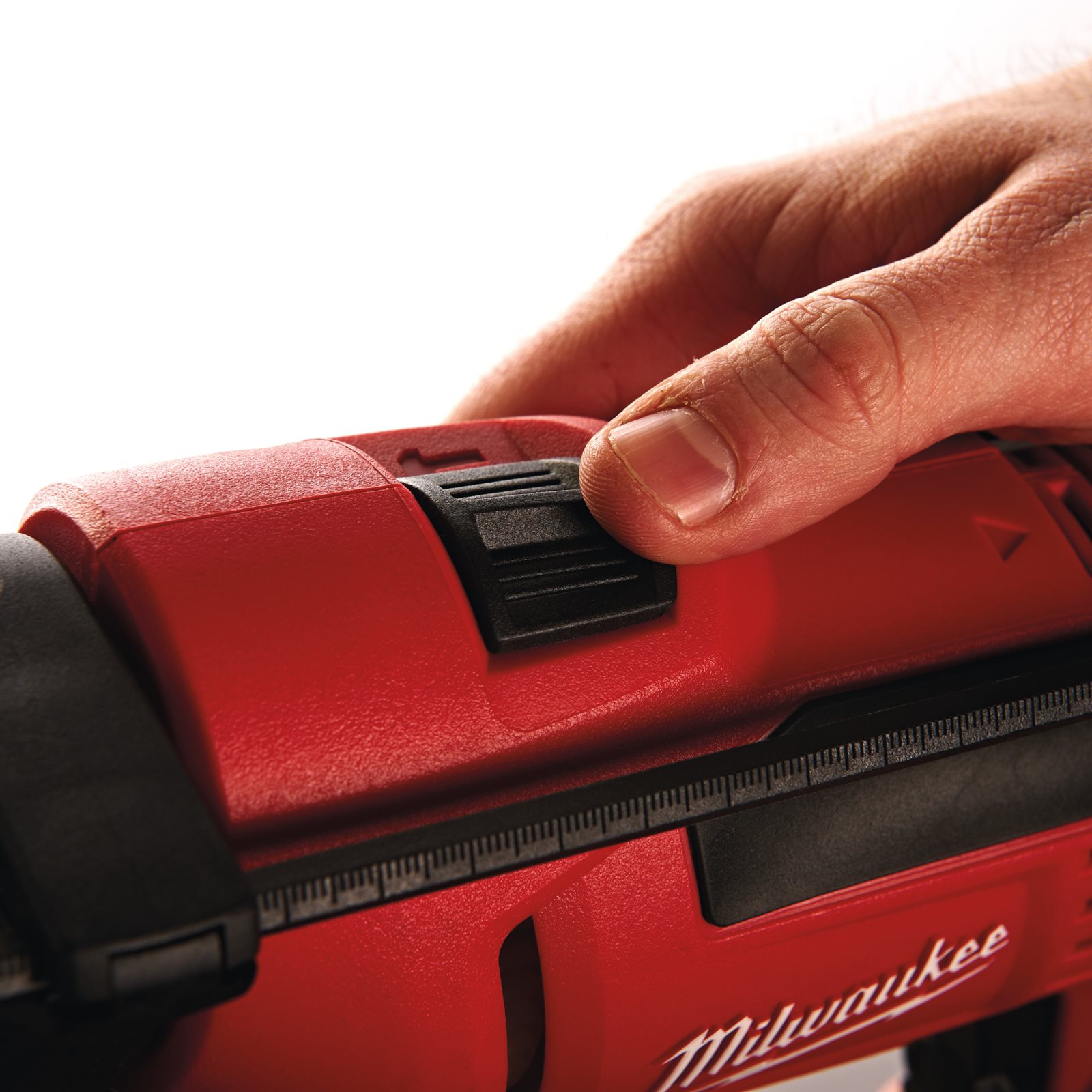 Mașină de găurit cu percuție, 705 W Milwaukee PD-705 - detaliu 1
