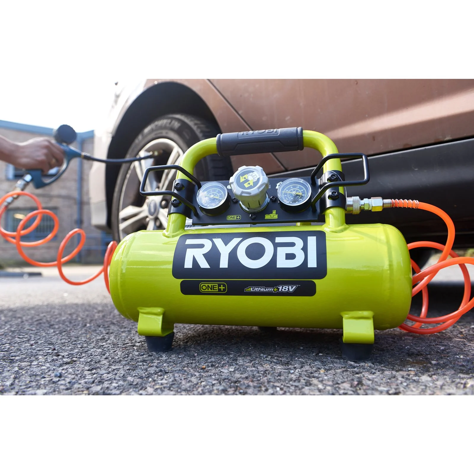 Compresor aer 18V ONE+ Ryobi R18AC-0 - in utilizare 6