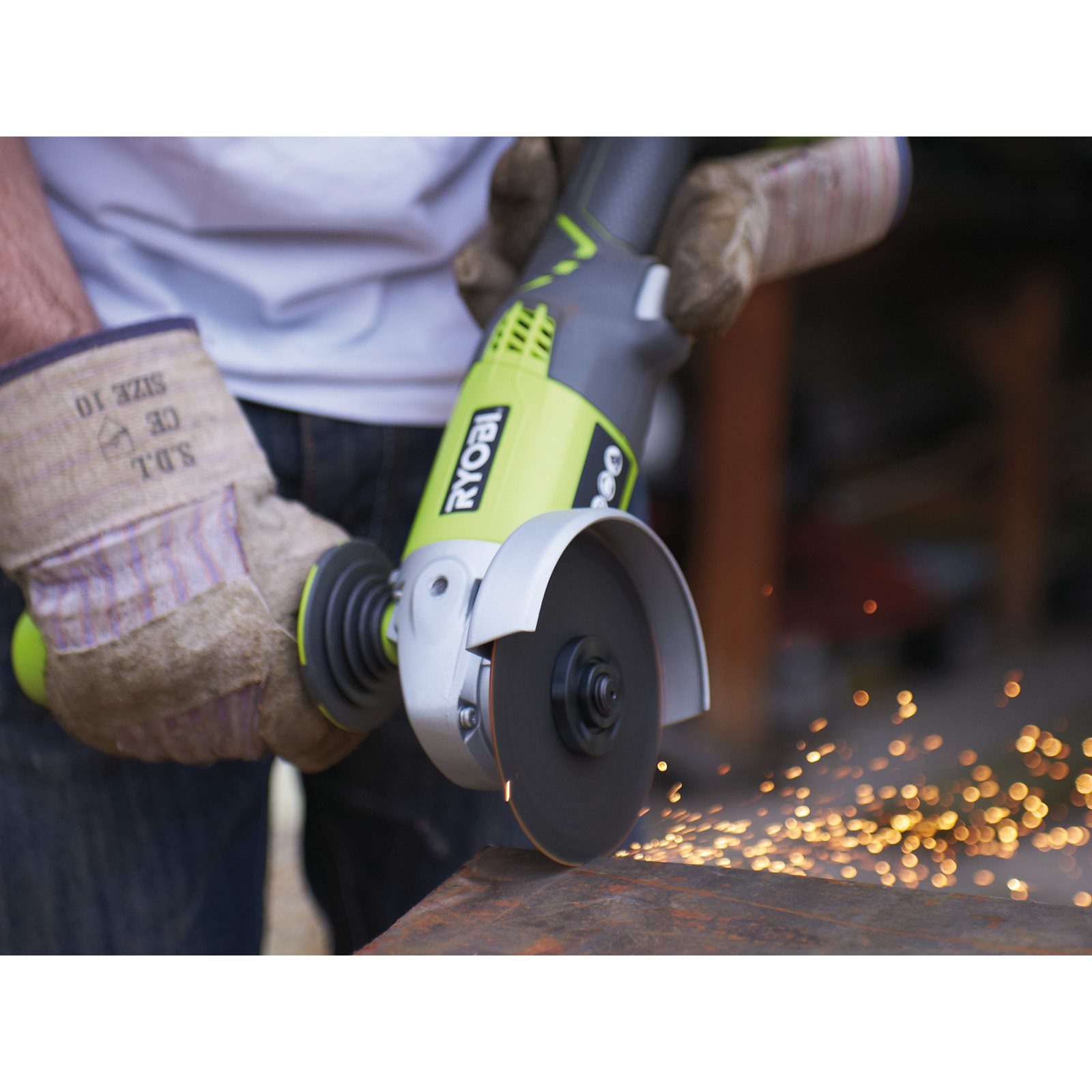 Polizor unghiular 18V ONE+ (1 x 4,0 Ah) Ryobi R18AG-140S - in utilizare 1