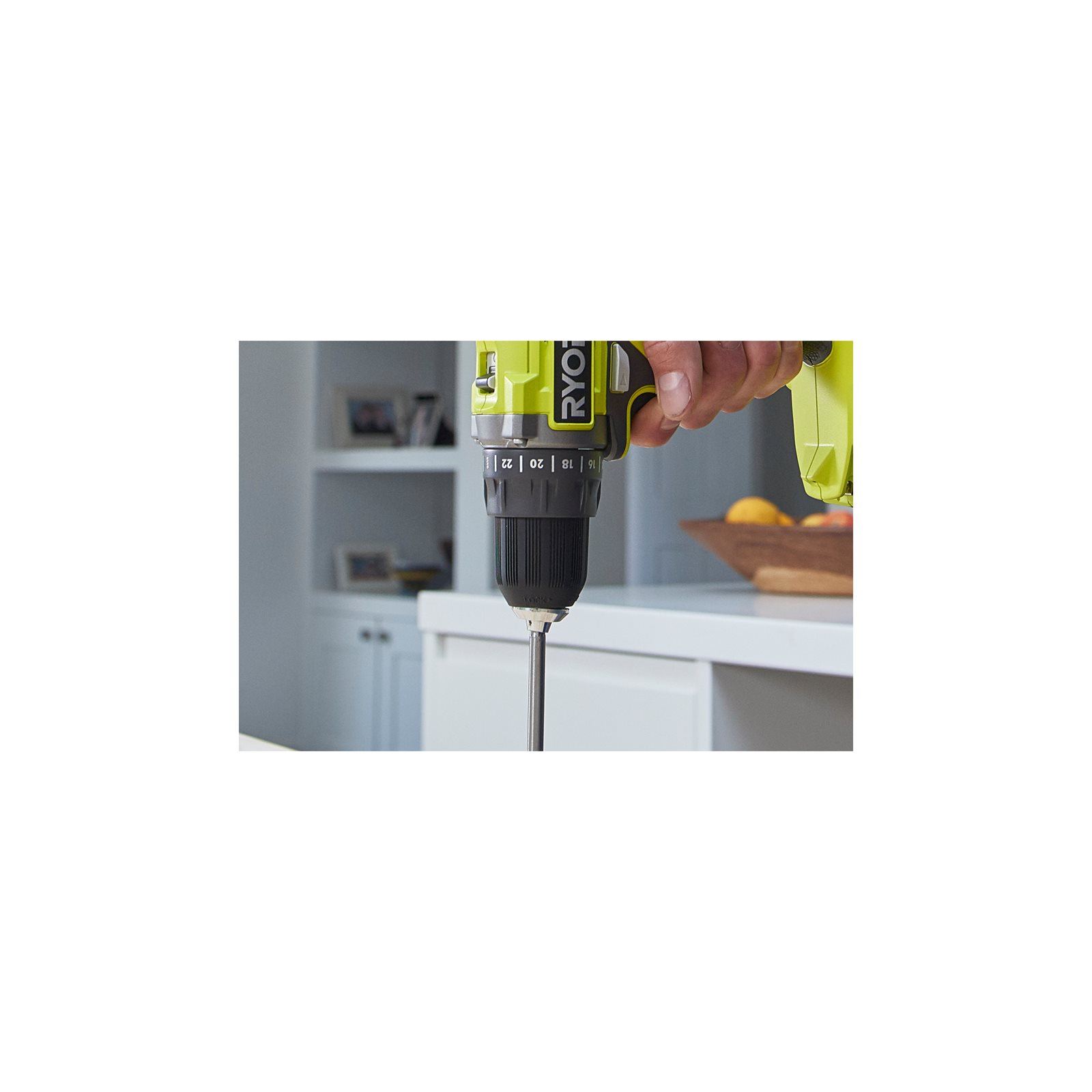Mașină de găurit/înșurubat 18V ONE+ (2 x 2,0 Ah) Ryobi R18DD2-220S - in utilizare 3