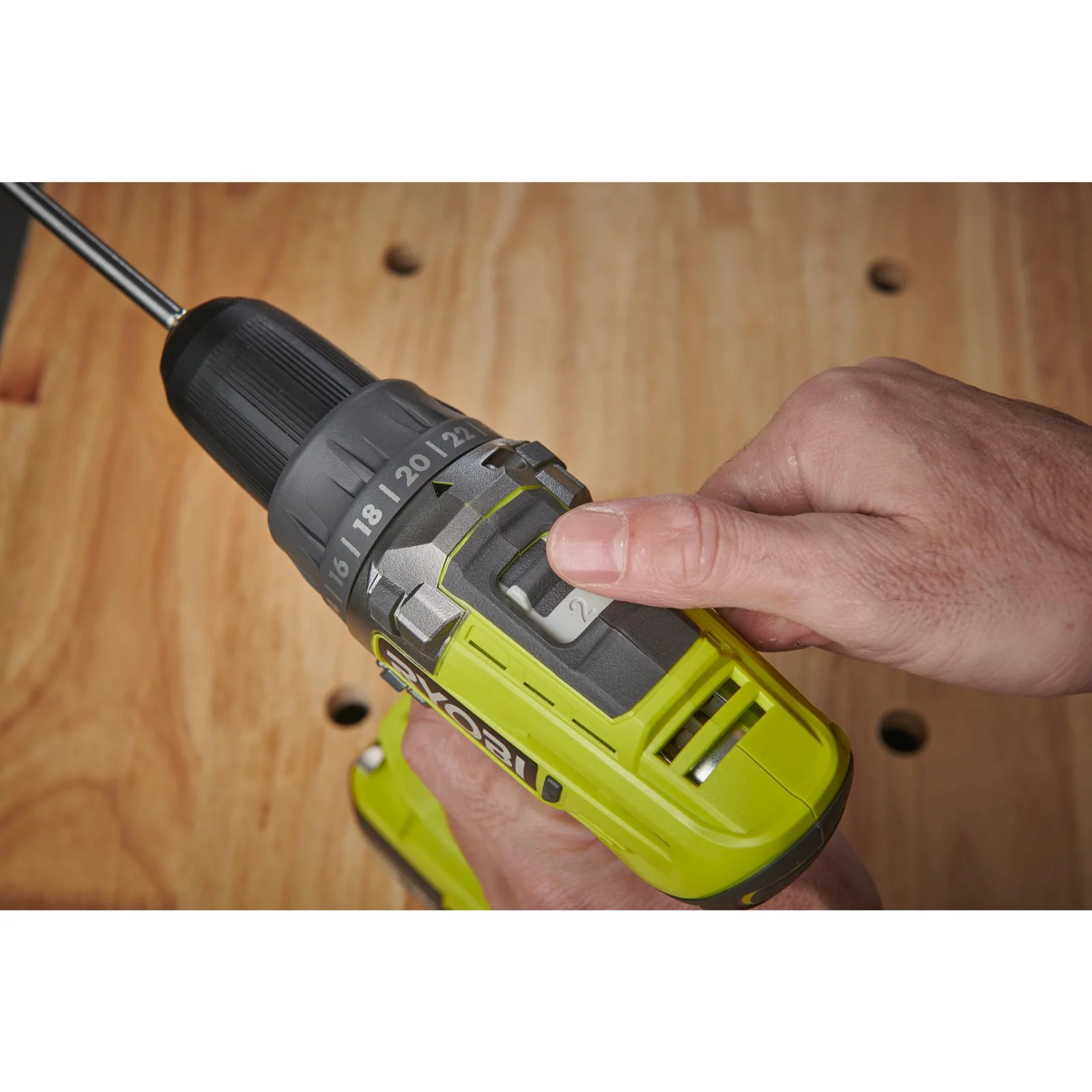Mașină de găurit/înșurubat 18V ONE+ Ryobi R18DD3-0 - in utilizare 2