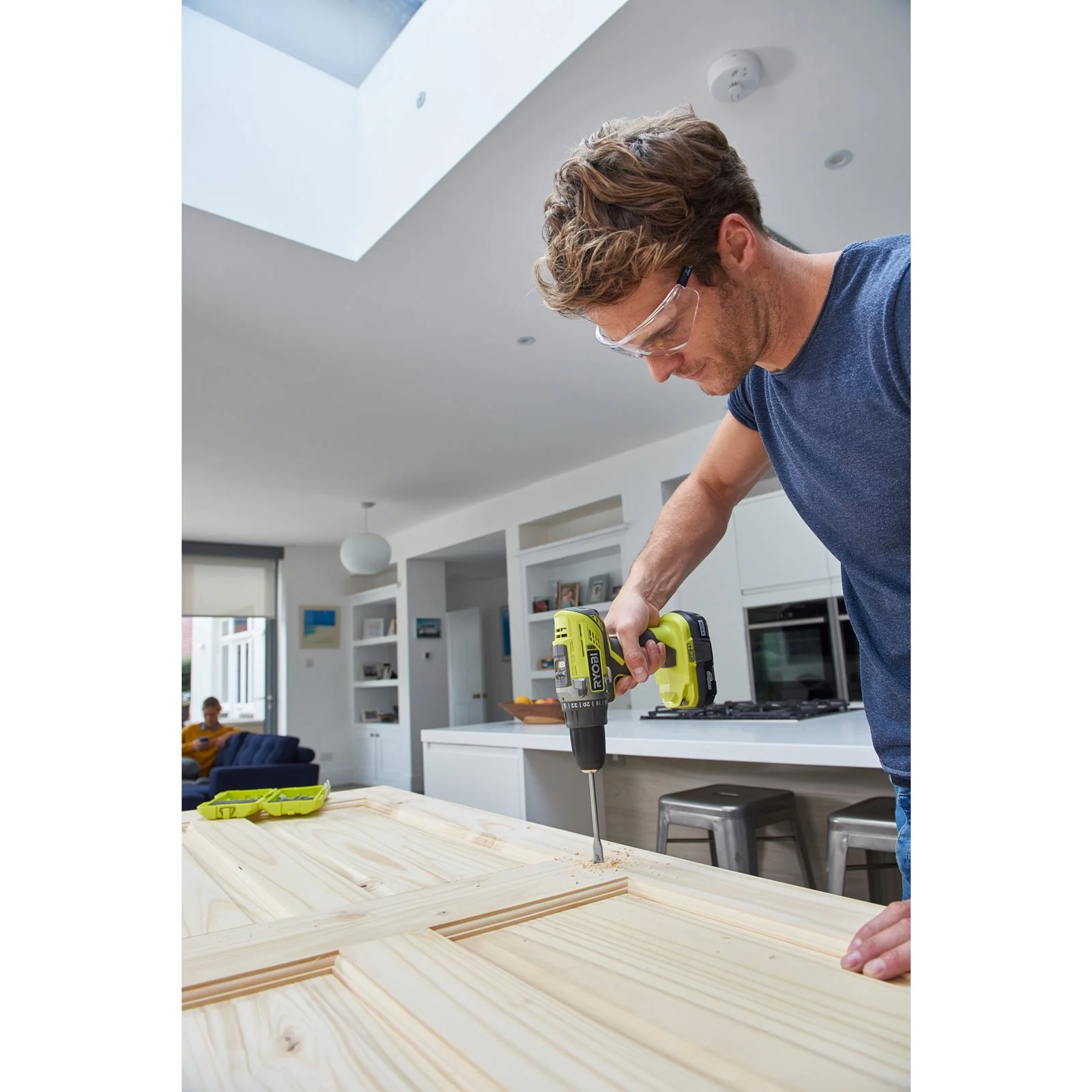 Mașină de găurit/înșurubat 18V ONE+ Ryobi R18DD3-0 - in utilizare 6