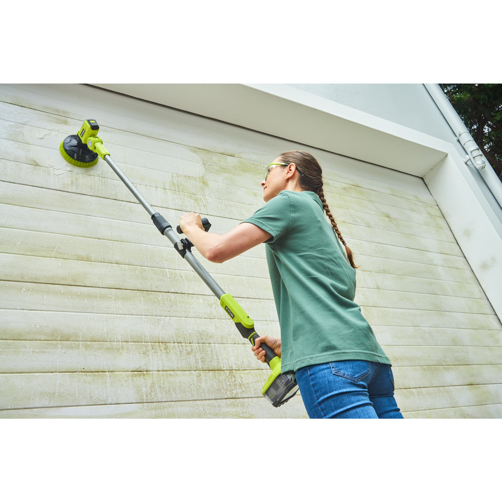 Perie telescopică pentru curățat 18V ONE+ Ryobi R18TPS-0 - in utilizare 6