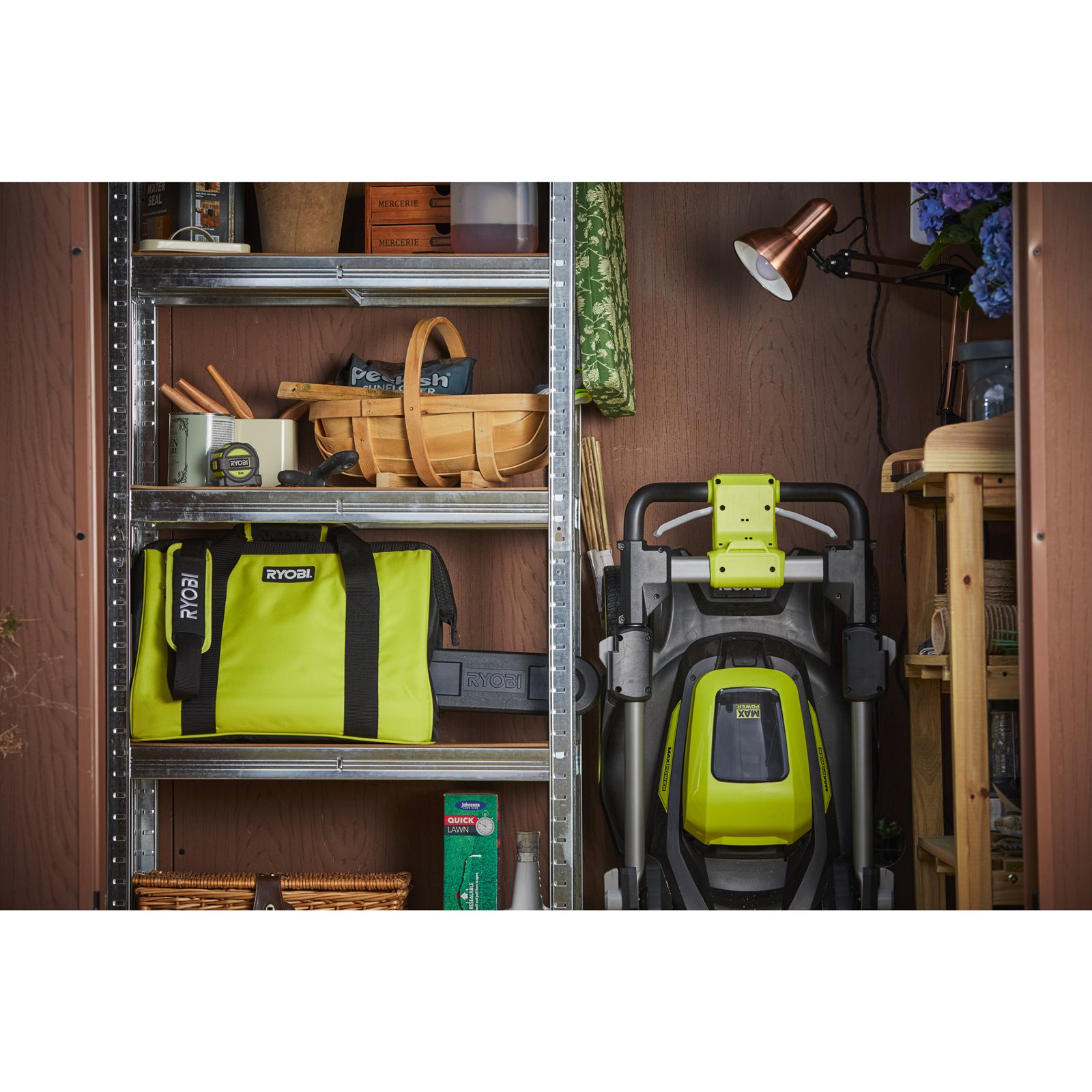 Geantă pentru fierăstrău Ryobi RAC256 - in utilizare 3