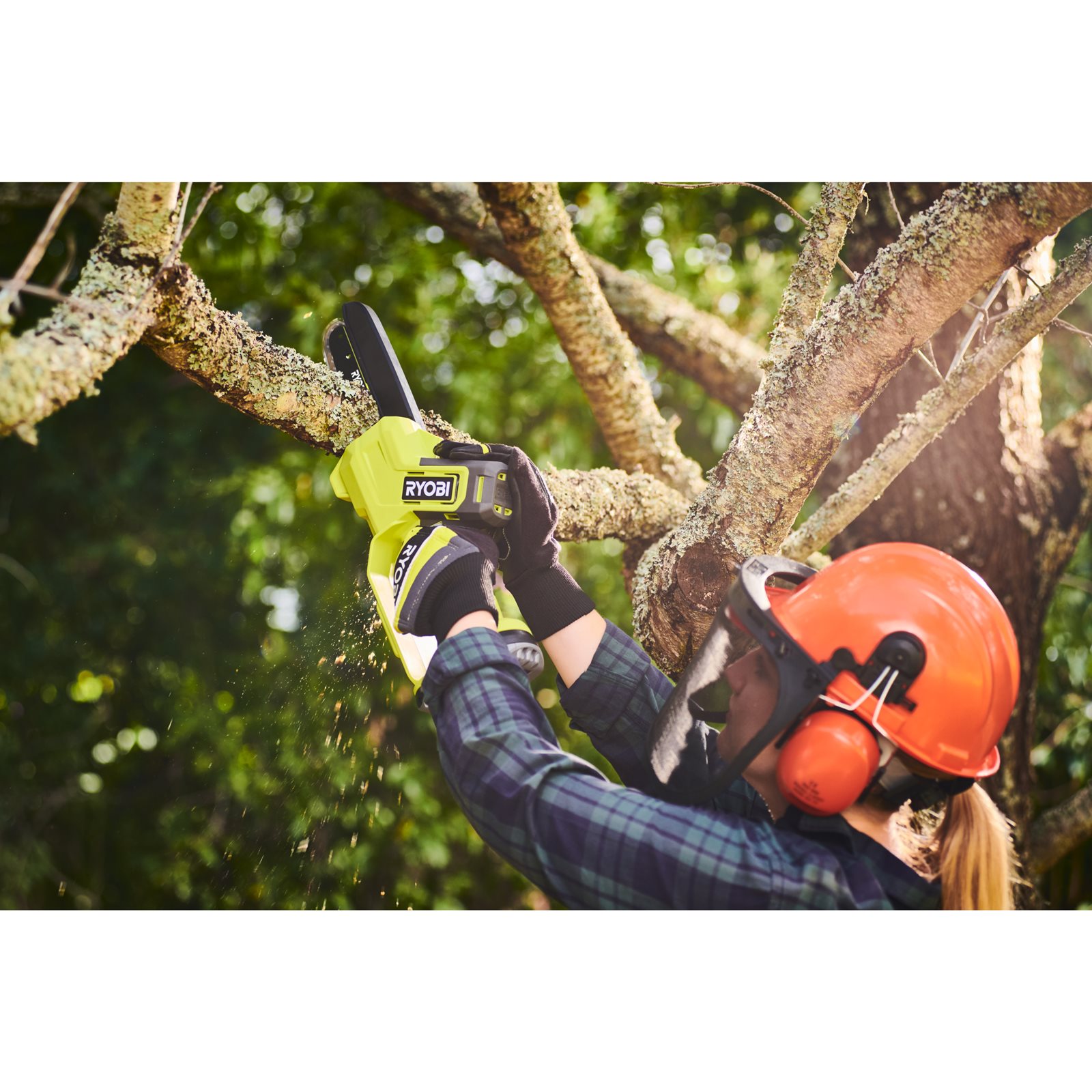 Lanț de 15 cm (6") pentru fierăstrăul de toaletare RYOBI RY18PS15A 18V Ryobi RAC282 - in utilizare 1