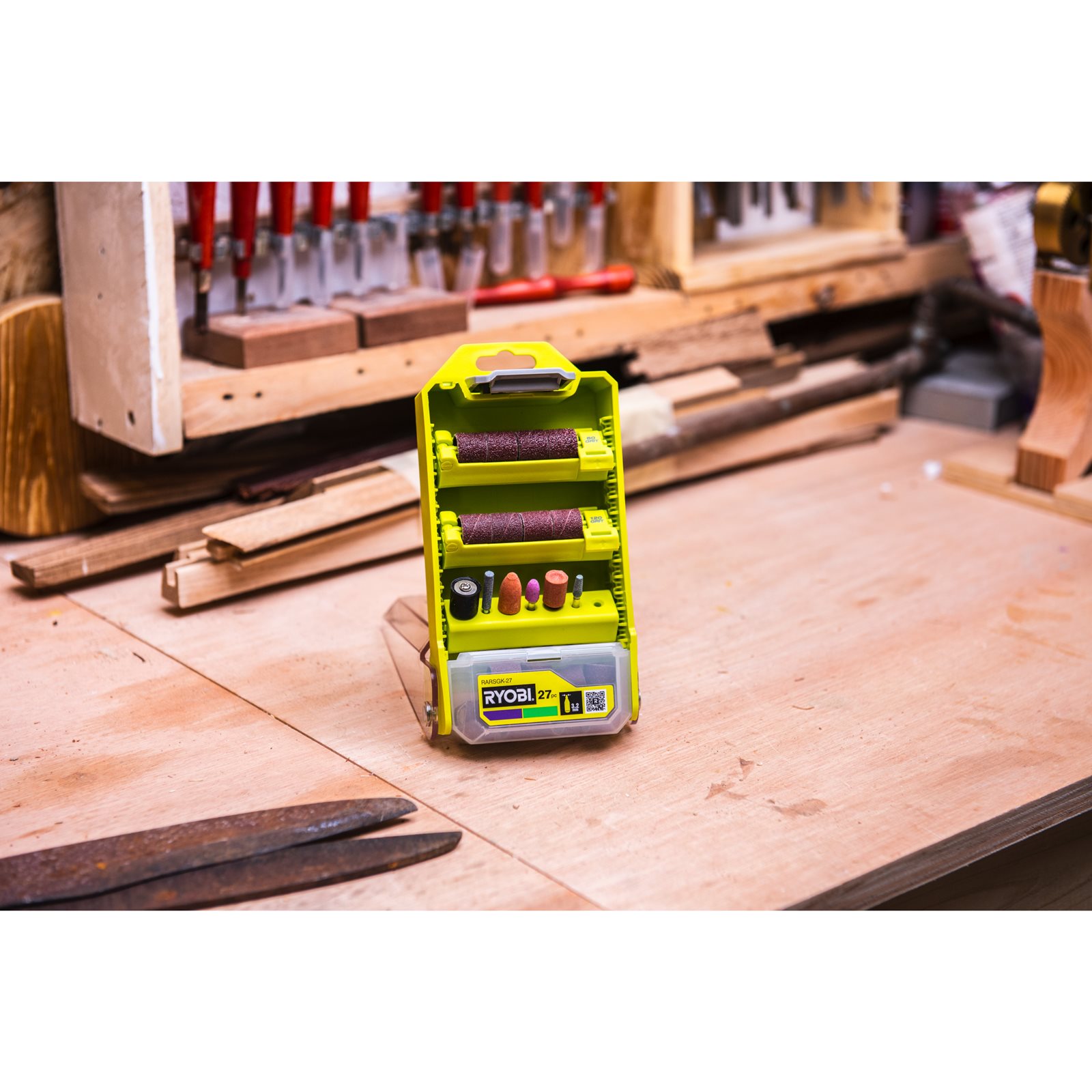 Set accesorii de șlefuire și lustruire 27 de piese Ryobi RARSGK-27 - in utilizare 1
