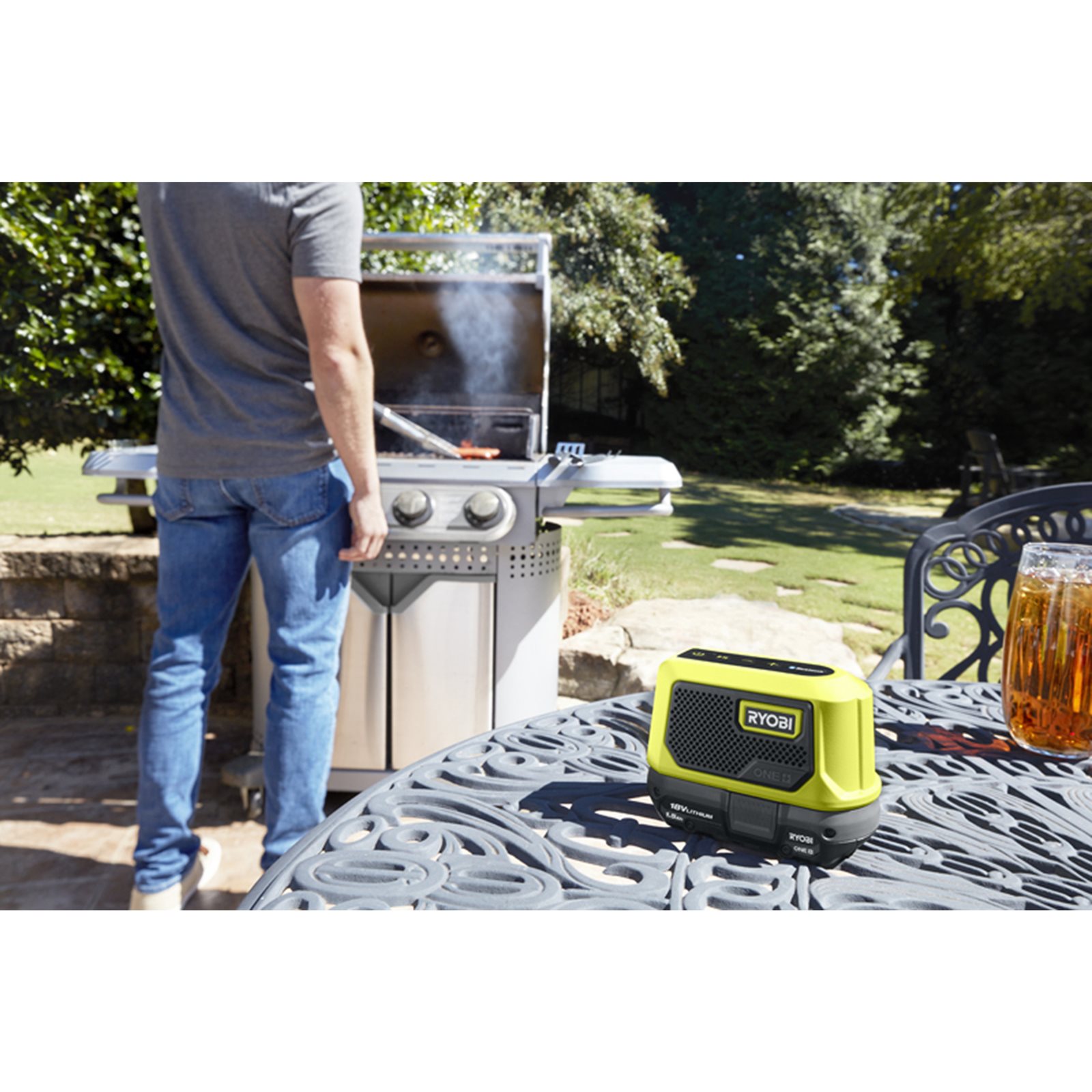 Mini-Difuzor Bluetooth 18V ONE+ Ryobi RBTM18-0 - in utilizare 1