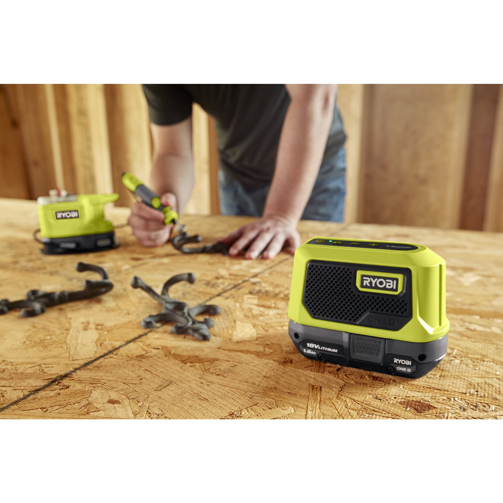 Mini-Difuzor Bluetooth 18V ONE+ Ryobi RBTM18-0 - in utilizare 5