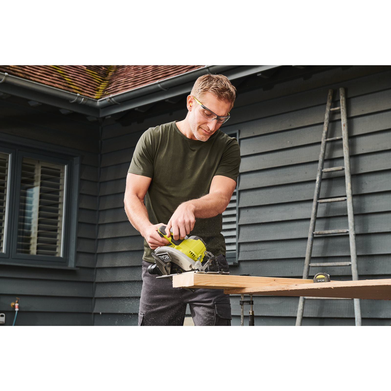Fierăstraie circulare Ryobi RCS18BL-0 - in utilizare 5