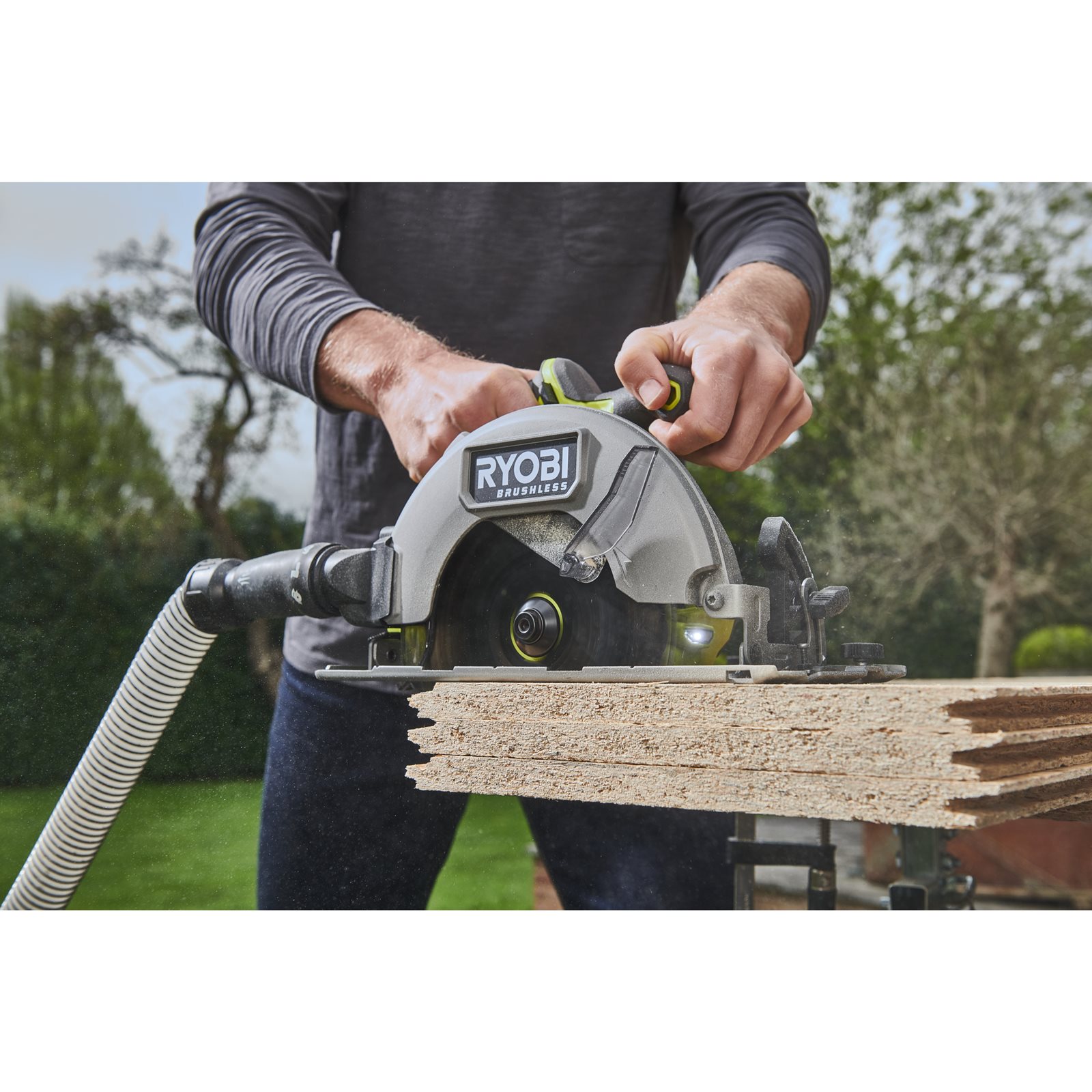 Fierăstraie circulare Ryobi RCS18BL-0 - in utilizare 6