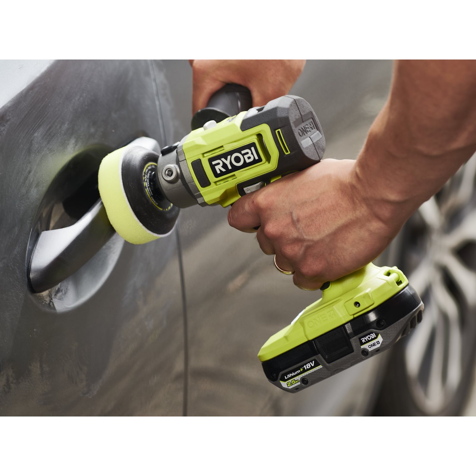 Polizor/șlefuitor finisare fără cablu 18V Ryobi RDP18-0 - in utilizare 3