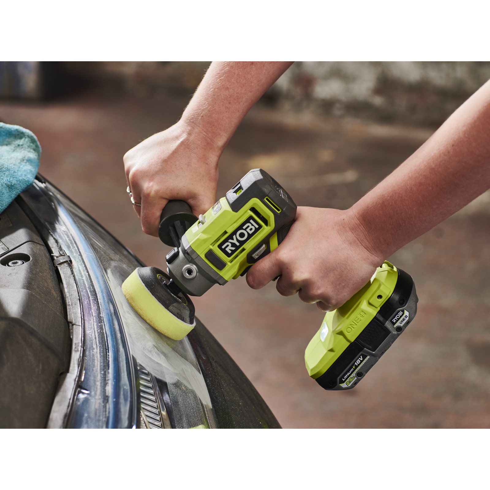 Polizor/șlefuitor finisare fără cablu 18V Ryobi RDP18-0 - in utilizare 6