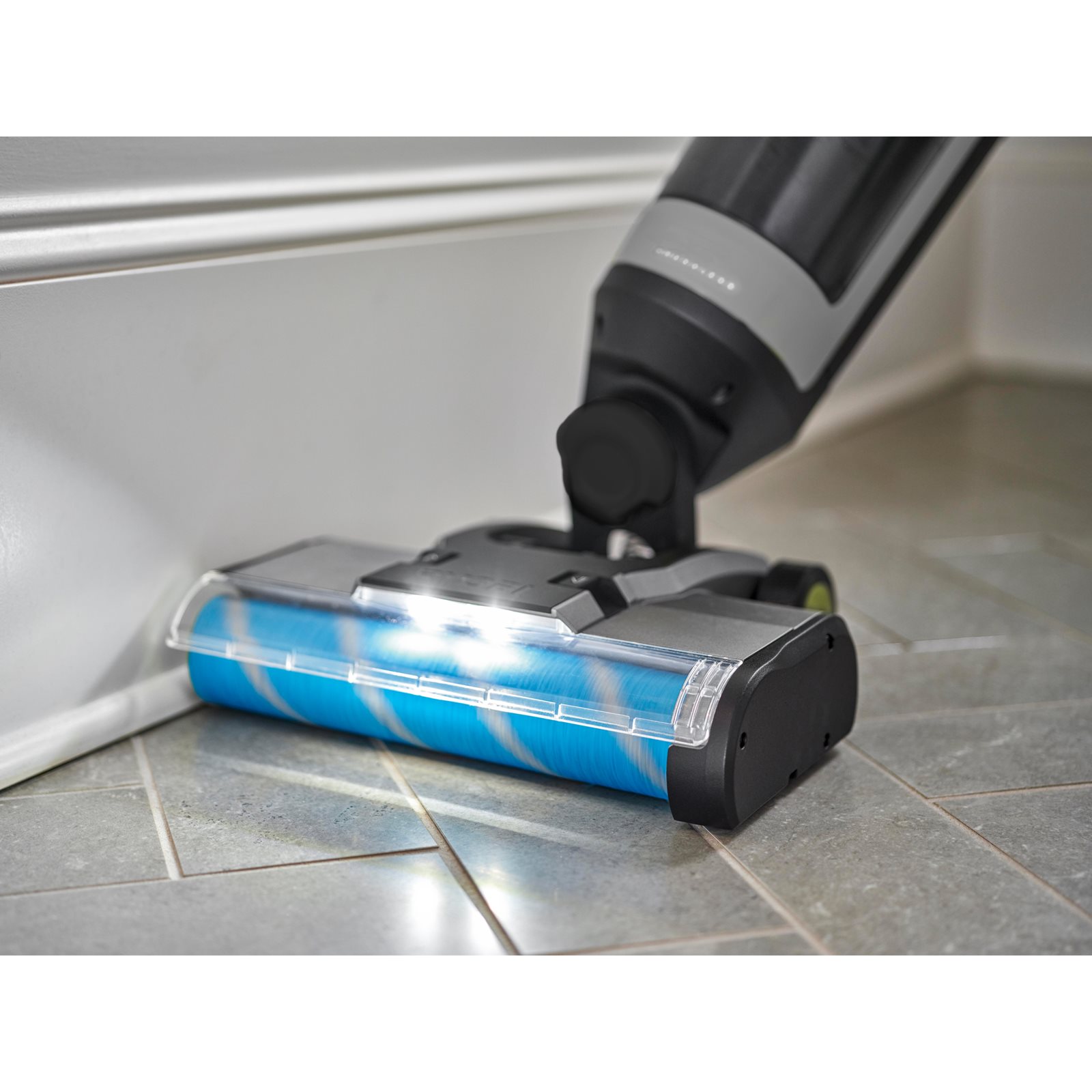 Aspirator 3în1 pentru pardoseli dure 18V ONE+ Brushless Ryobi RHFC18BL-0 - in utilizare 3