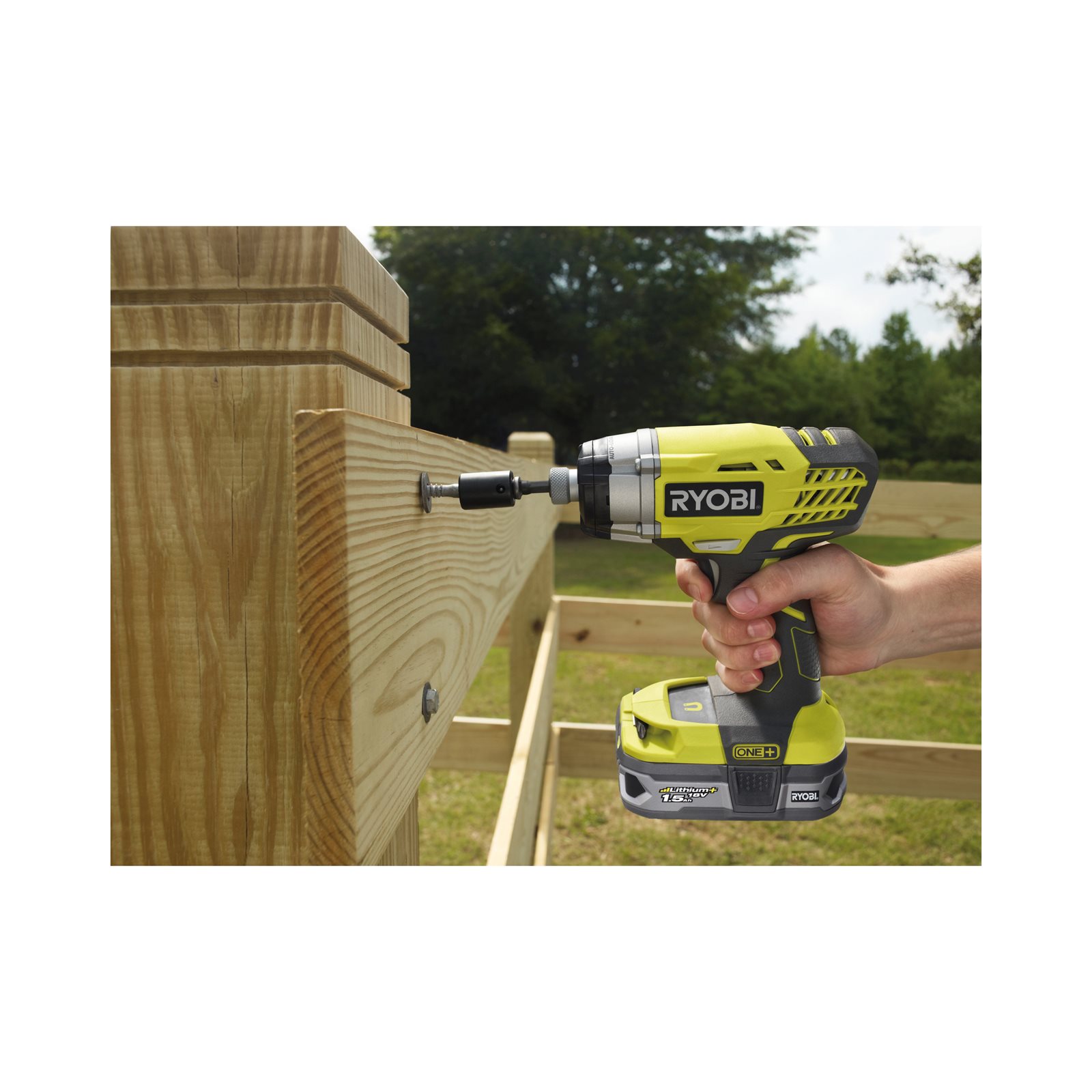 Mașină de înșurubat cu impact 18V ONE+ Ryobi RID1801M - in utilizare 3