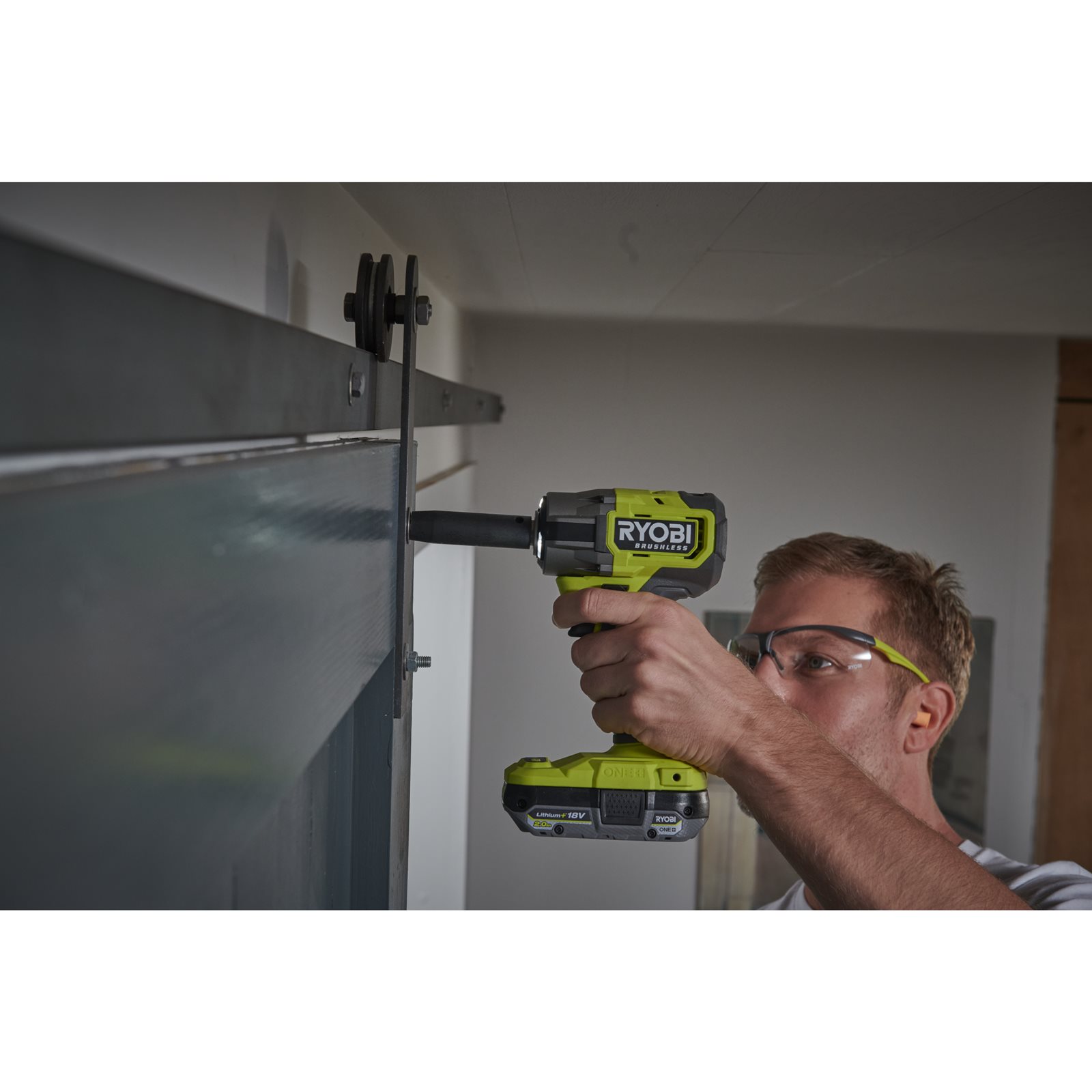 Chei de impact Ryobi RIW18CBL-0 - in utilizare 5