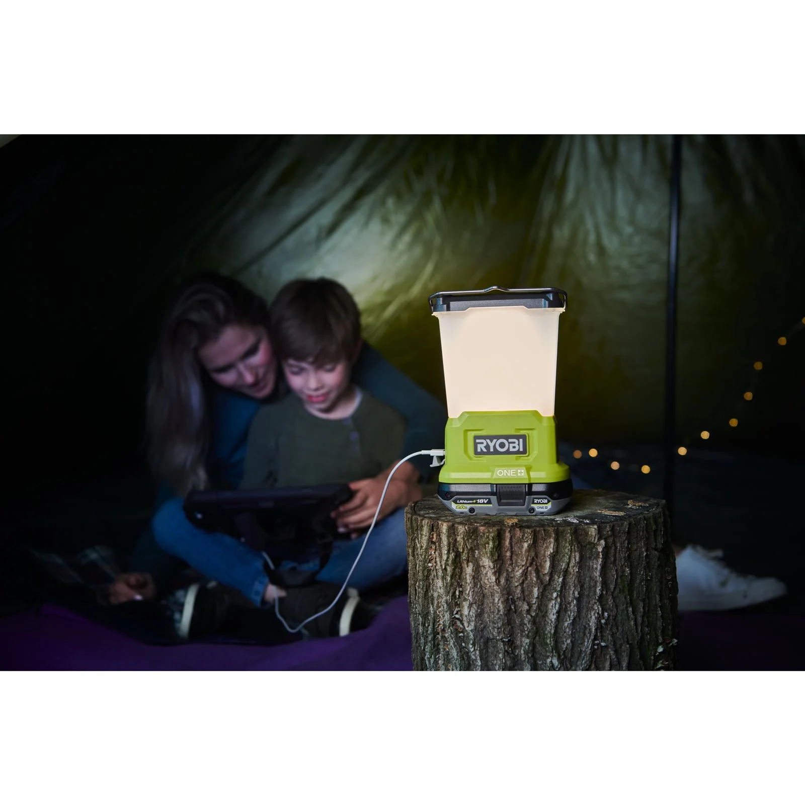 Lampă tip felinar 18V ONE+ Ryobi RLL18-0 - in utilizare 2