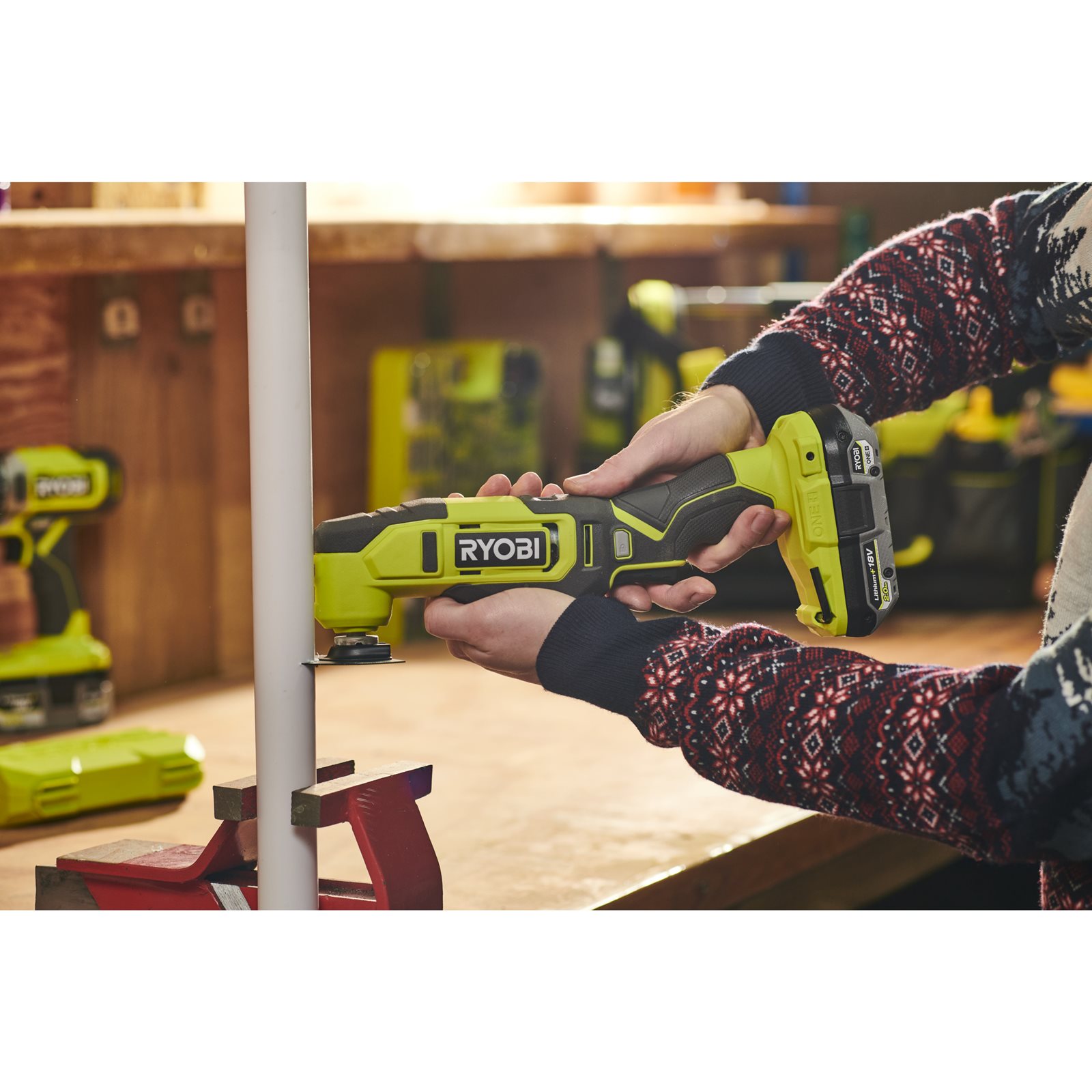 Mașină multifuncțională 18V ONE+ Ryobi RMT18-0 - in utilizare 8