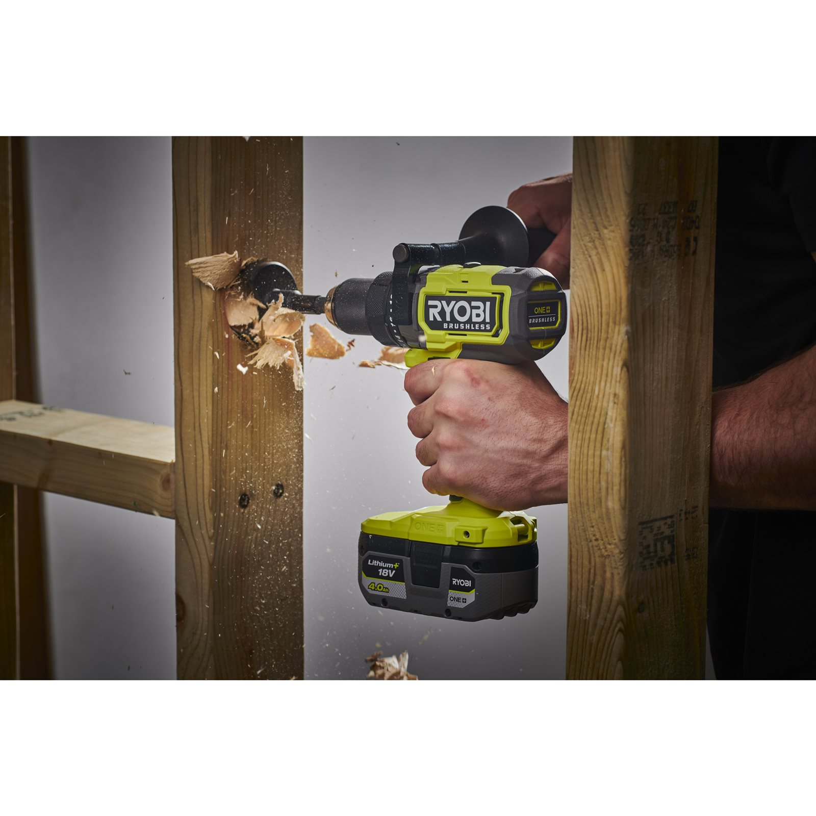 Mașini de găurit cu percuție Ryobi RPD18BL2-0 - in utilizare 1