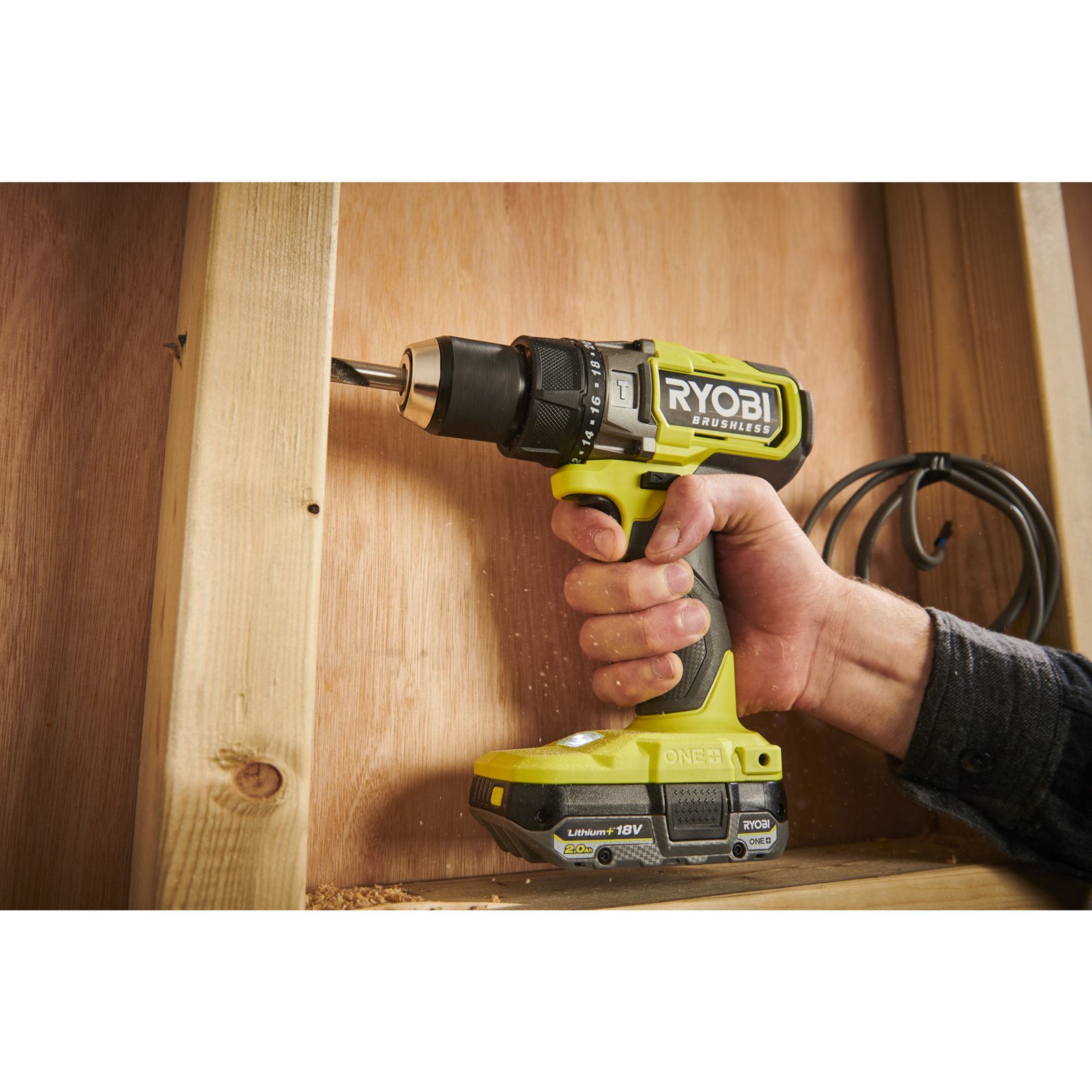Mașini de găurit cu percuție Ryobi RPD18BL2-0 - in utilizare 6