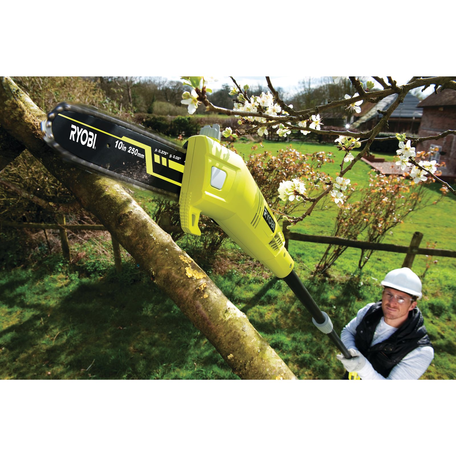 Emondor electric 750 W, bară 25 cm Ryobi RPP755E - in utilizare 2