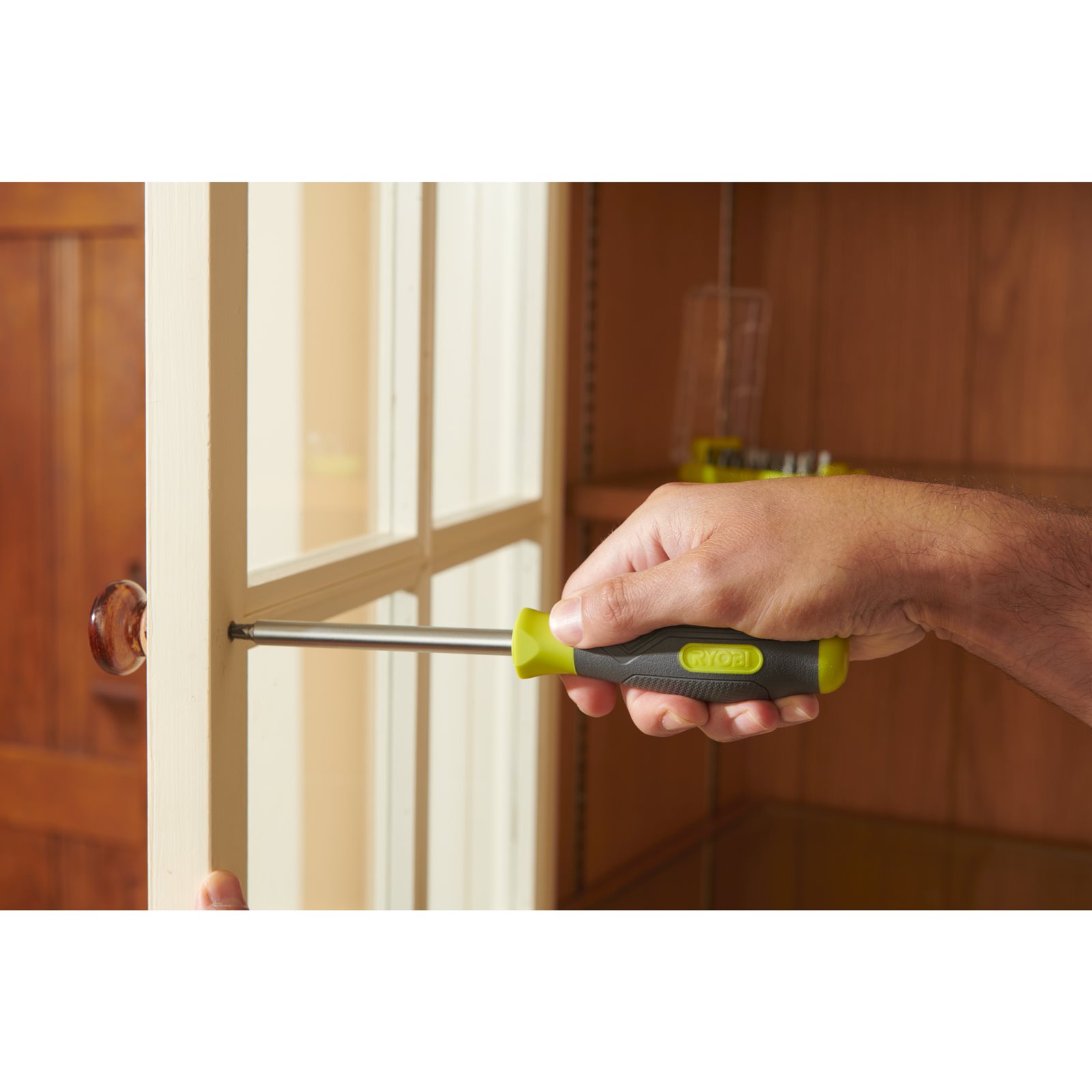 Set de înșurubare 17 piese Ryobi RSD17PCS - in utilizare 1