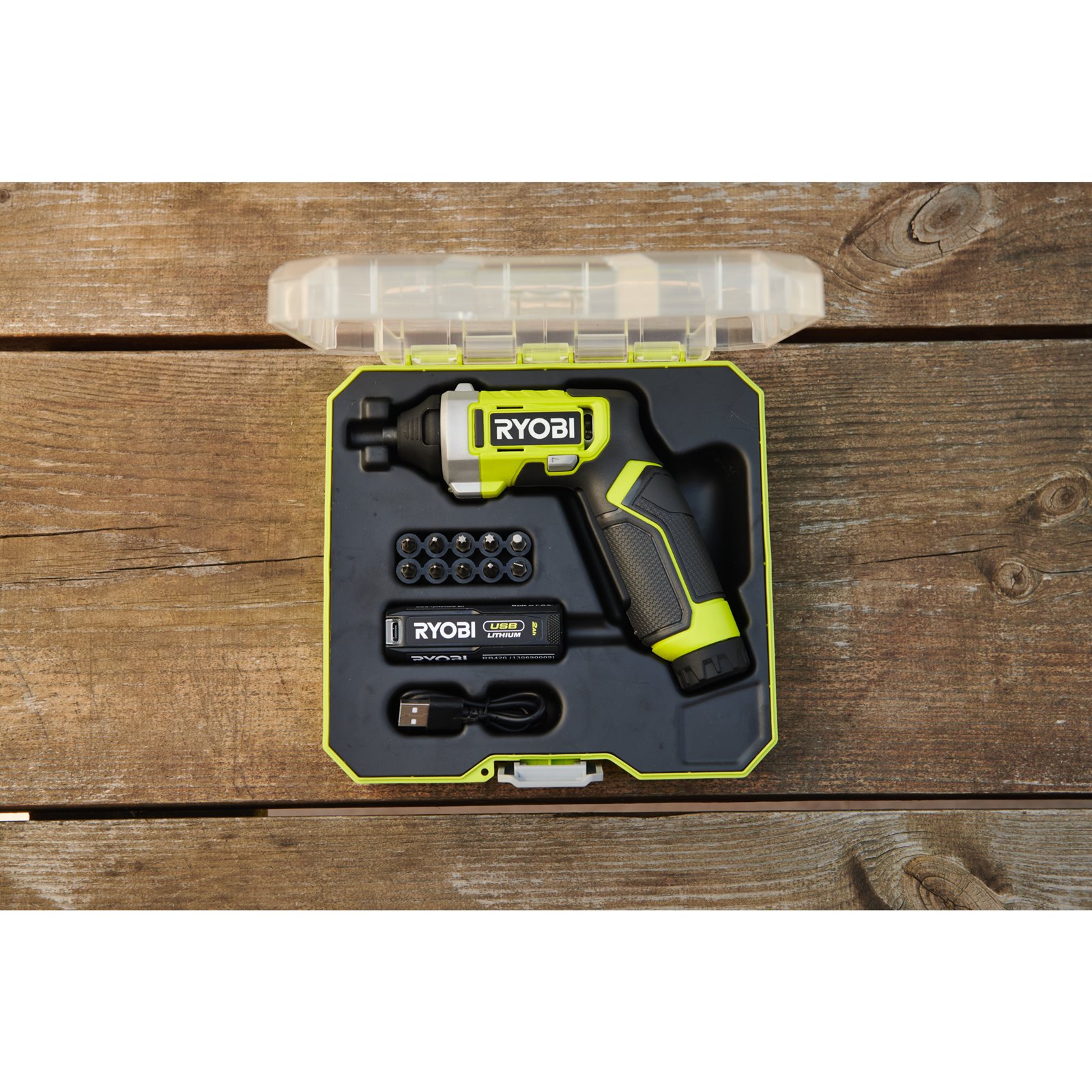 Șurubelniță electrică USB Lithium 4V (1x 2,0Ah) Ryobi RSD4-120T - in utilizare 4